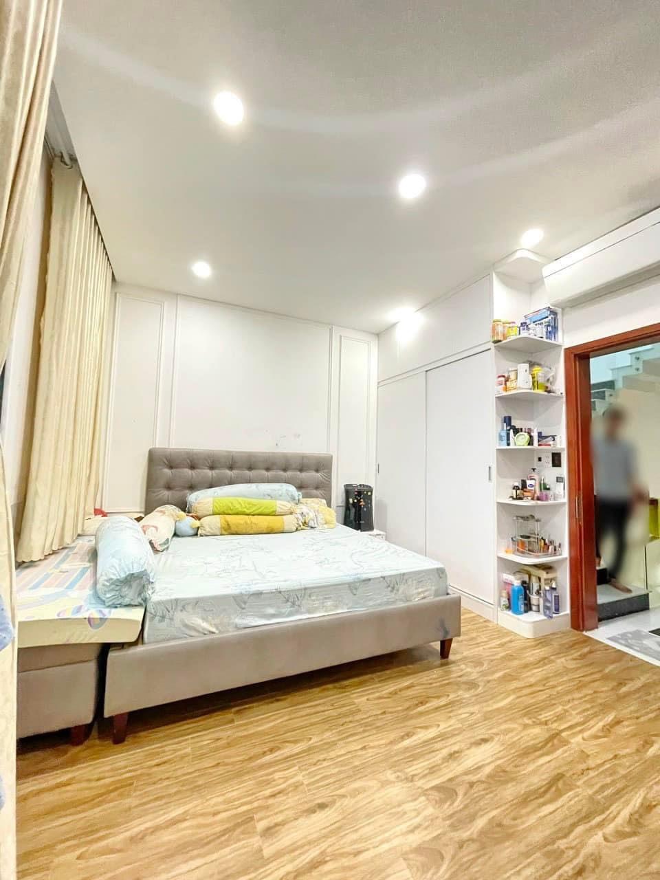 Mặt Tiền Hẻm, Xe Tải Vi Vu, 4.8x16 Nhà Mới Vào Ở Ngay, Tân Hưng, Quận 7, 10 tỷ 8