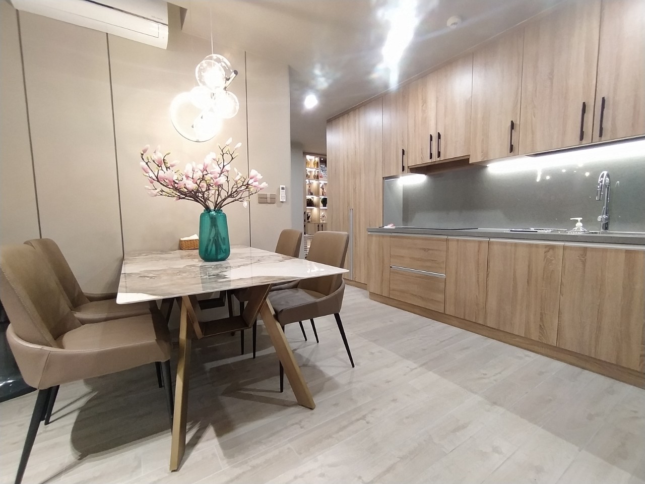 Cho thuê căn hộ Hud building cực đẹp, cực sang trọng