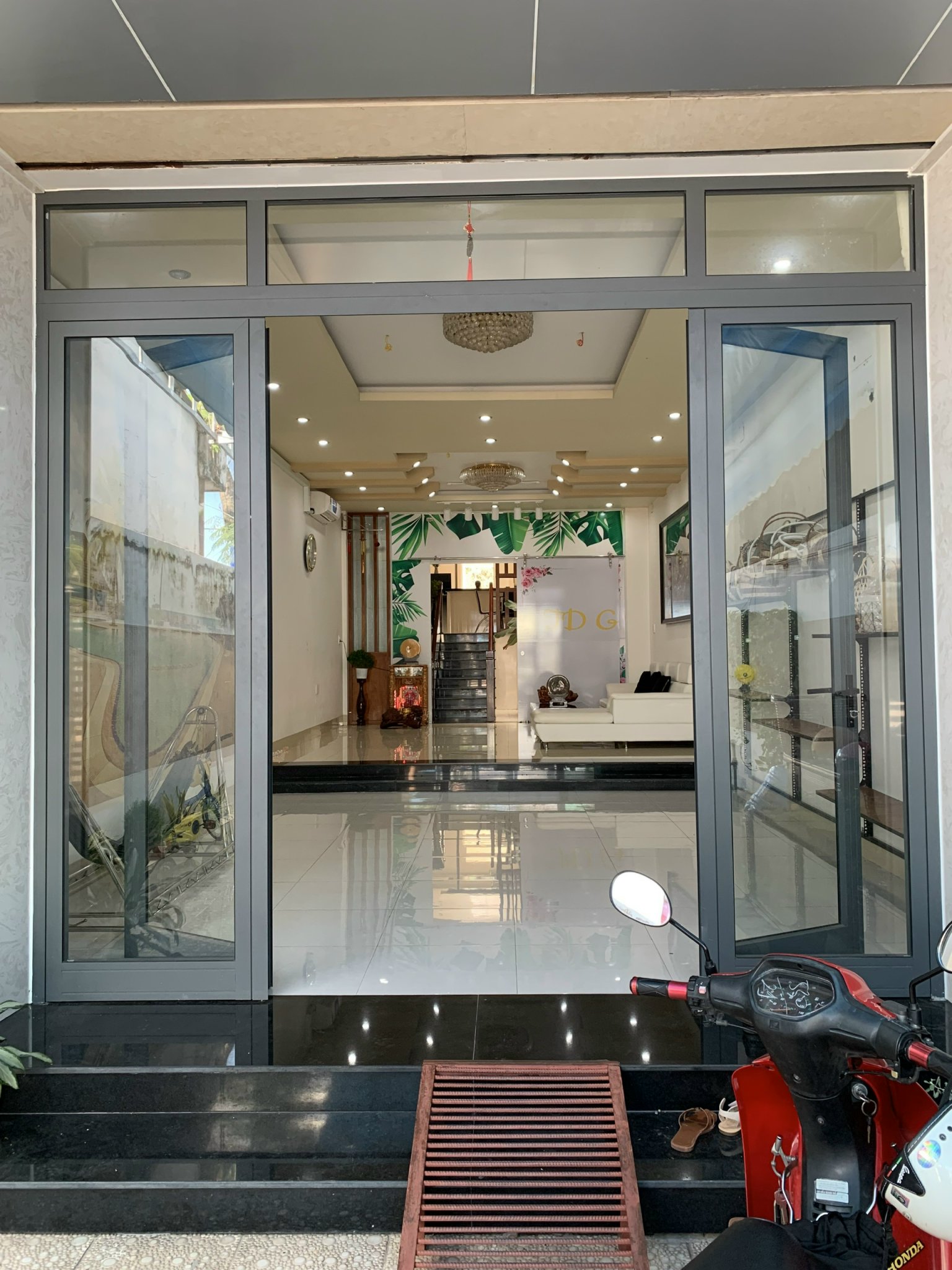 BÁN NHÀ 1 TRỆT 3 LẦU TẠI PHƯờNG 3, TP TÂN AN, LONG AN