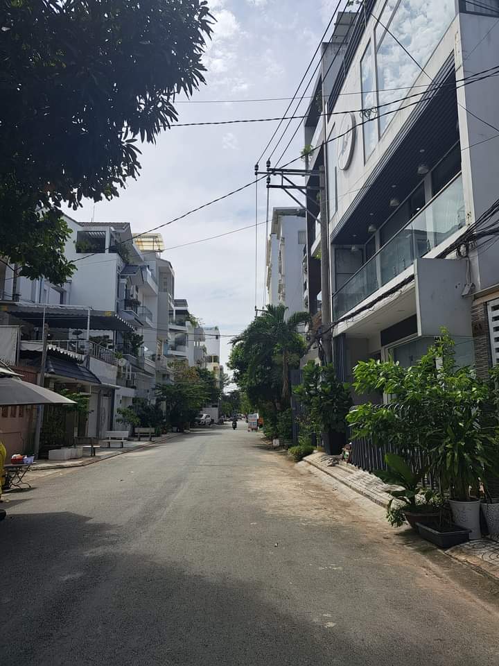 BÁN NHÀ NGAY TRUNG TÂM Q7 NHÀ ĐẸP 2 TẦNG MẶT TIỀN ĐƯỜNG SỐ 36, P. TÂN QUY