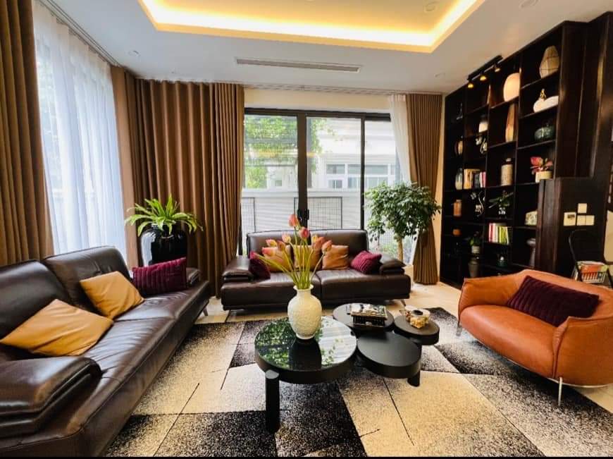 NHÀ ĐẸP PHÂN LÔ Ô TÔ TRÁNH, VỈA HÈ TRẦN QUỐC HOÀN-DT 52M2 X 6 T MT 4.3M GIÁ 12 TỶ CÓ TL