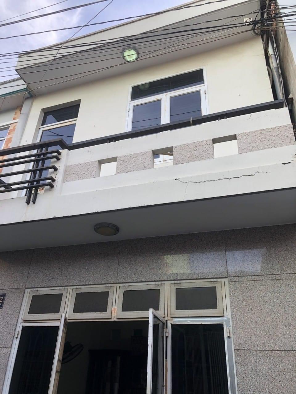 NHÀ 2 TẦNG HẺM XH TRUNG TÂM TÂN PHÚ - GIÁ CHỈ 3,2 TỶ THƯƠNG LƯỢNG