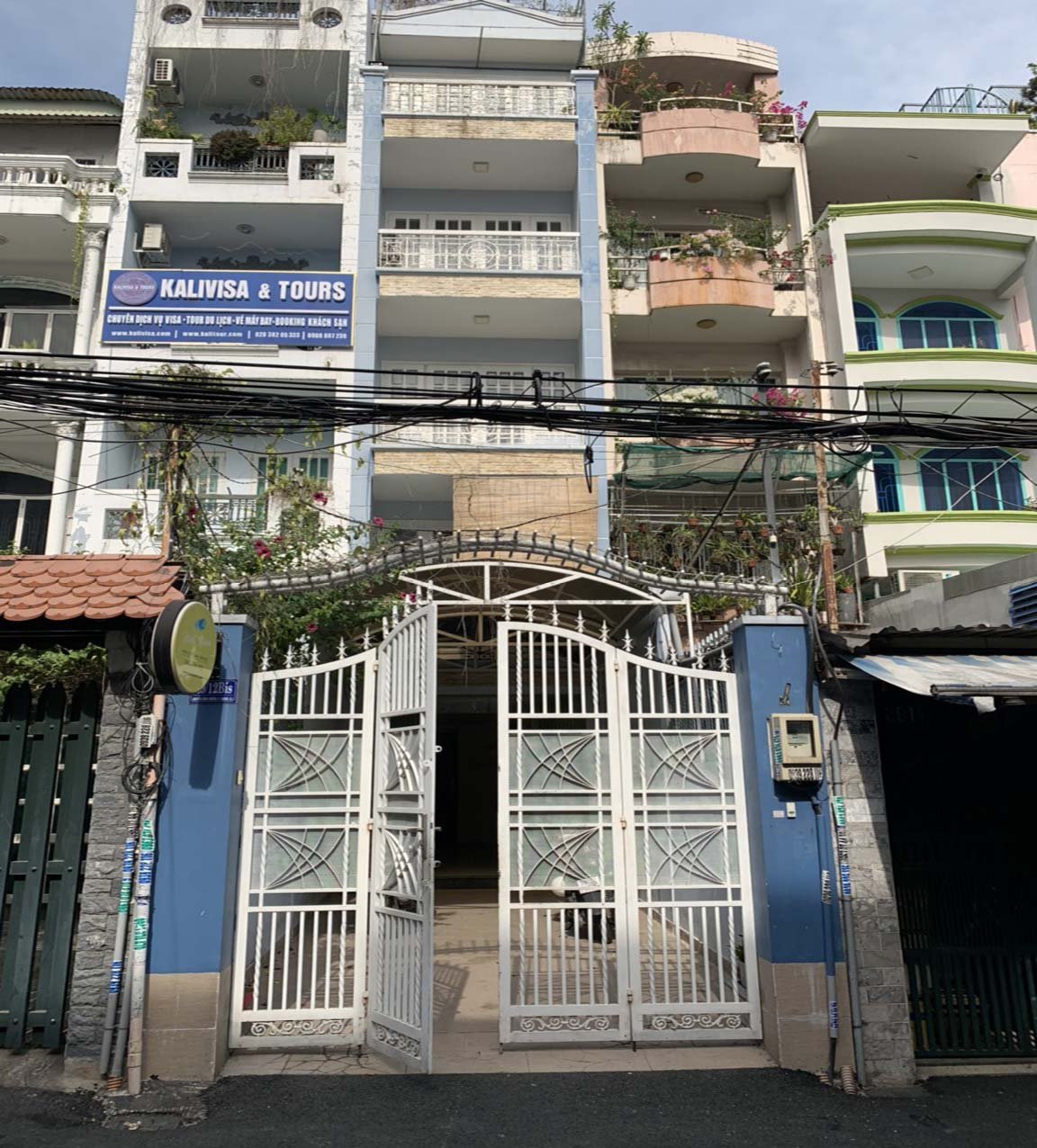 Cần cho thuê nhà 1T4L DT sàn 250m số 29 Nguyễn Bỉnh Khiêm sát Nguyễn Thị Minh Khai Q1.