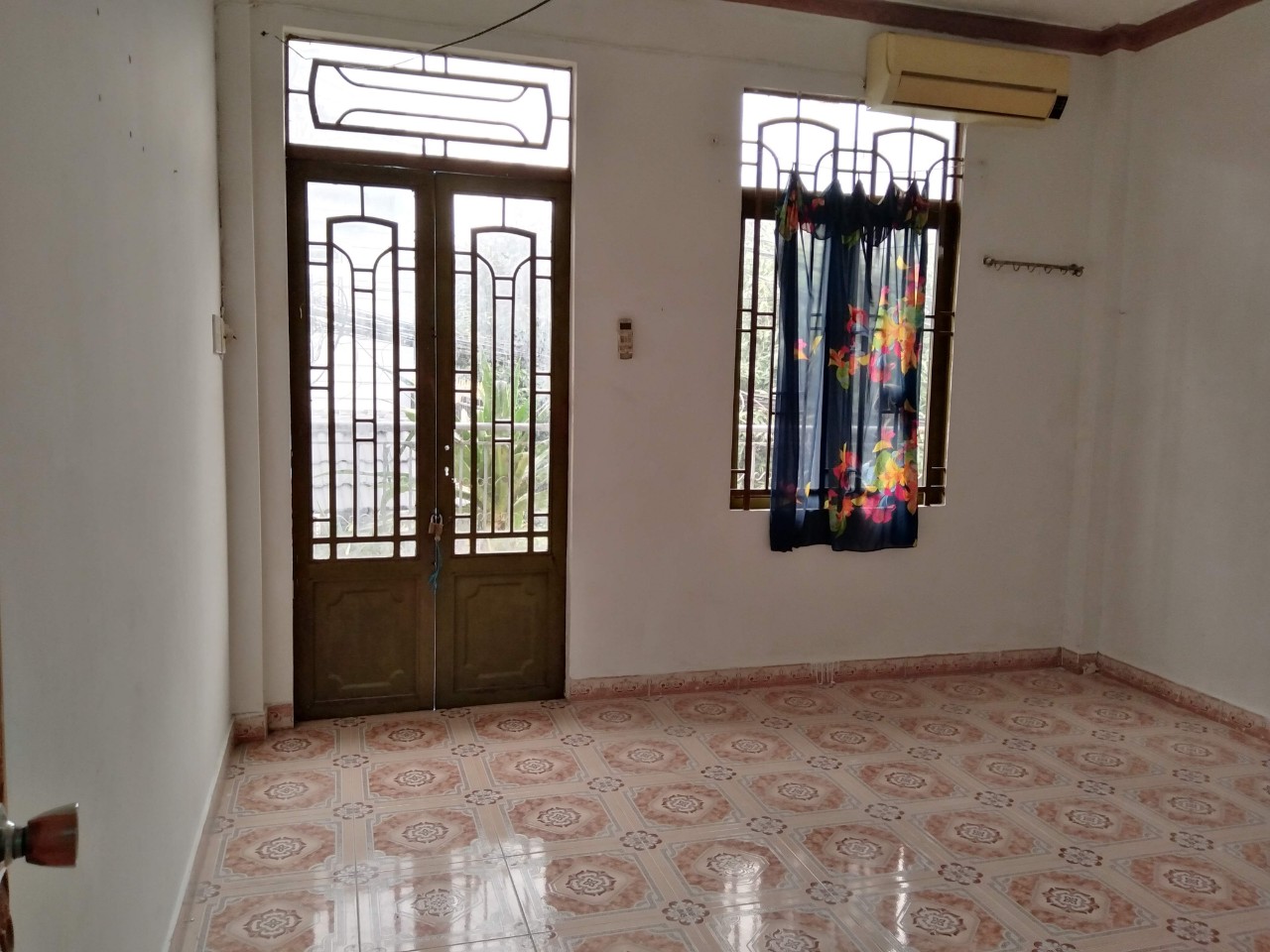 Cho thuê Nhà 1 trệt, 1 lầu , 3 PN, 1 PK, 1 Bếp, 2 Toilet