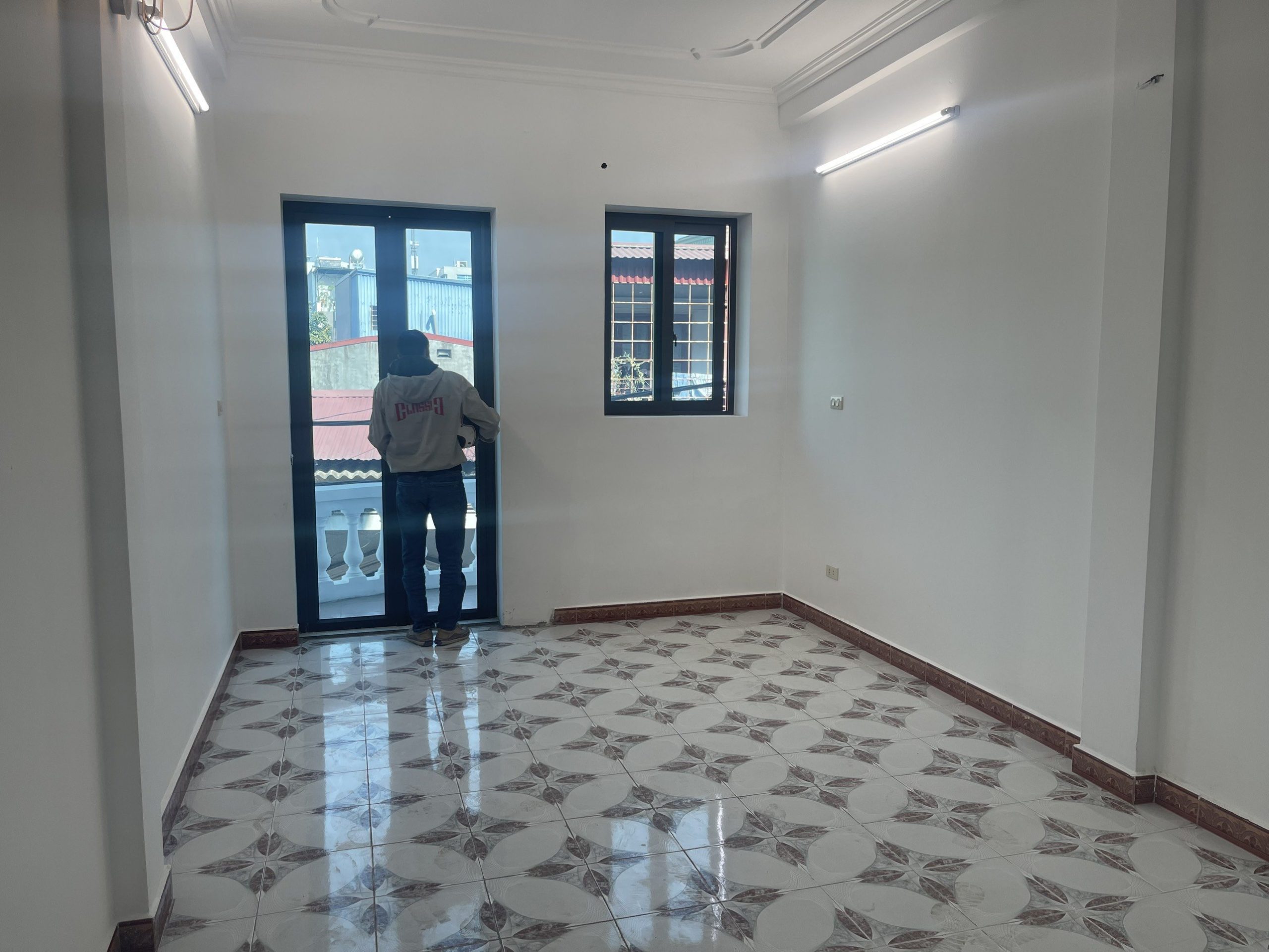 MT1264.V3 HOME CHO THUÊ NHÀ MẶT ĐƯỜNG PHỐ CẤM ĐOẠN CHỢ 3 NGỦ 2 ĐH MỚI SƠN SỬA