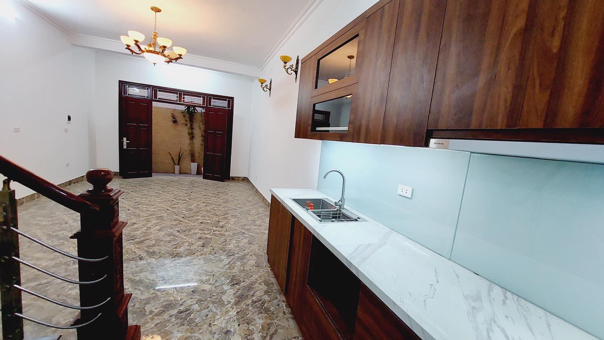 BÁN NHÀ MỚI HOÀNG THÁM, GẦN PHỐ, 48M*4TANG, MT 4,4M, NỞ HẬU, GIÁ 4,7 TỶ CÓ BỚT