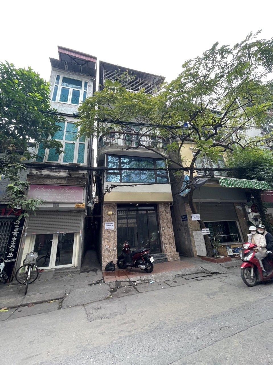 Cho thuê nhà mặt đường Bạch Đằng, Hai Bà Trưng, HN. GIÁ 15.5TR/TH