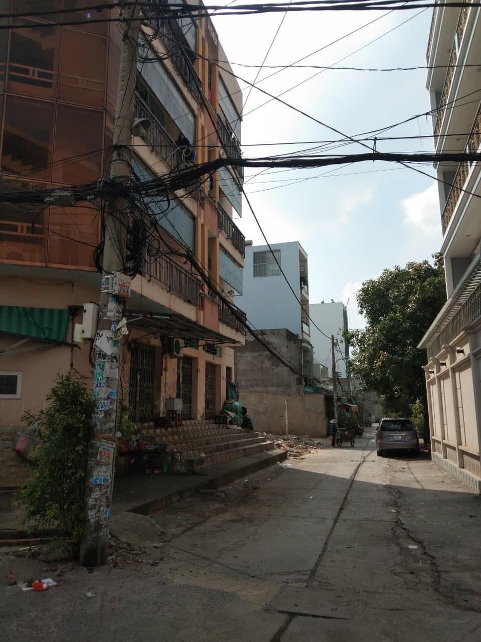 Bán Tòa nhà căn hộ dịch vụ 170m2 1 hầm 4 tầng hẻm xe tải chỉ 13 ty 5