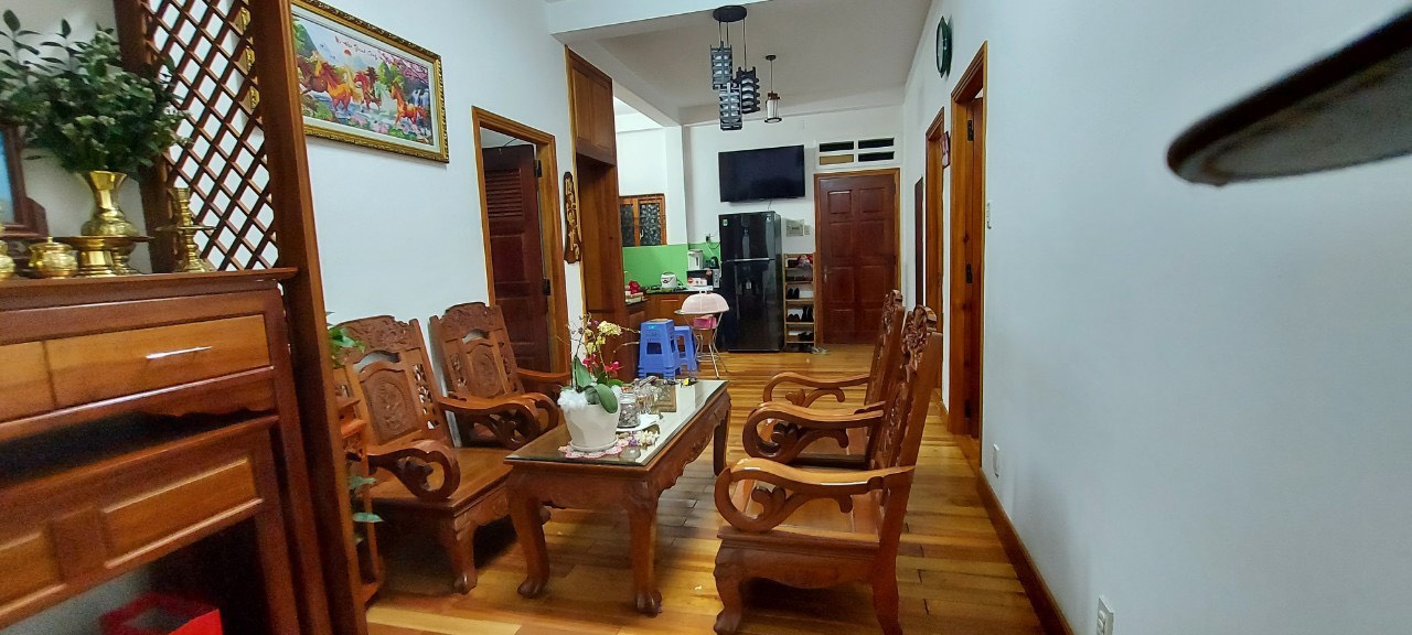 Cuối năm chính chủ mình cần bán gấp căn hộ chung cư 69 Hùng Vương, TP Đà Lạt.