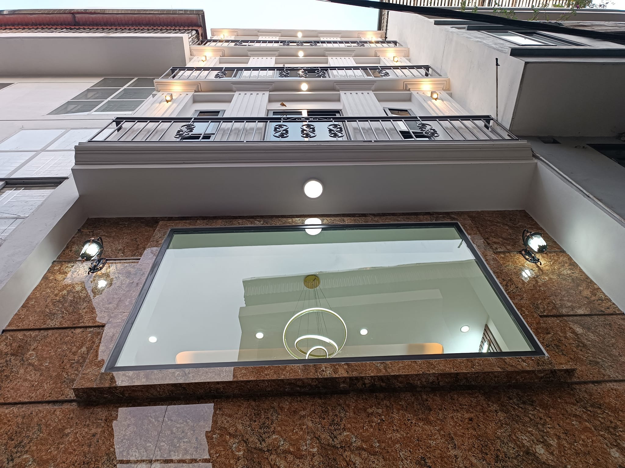 BÁN NHÀ NAM DƯ HOÀNG MAI MẶT TIỀN LỚN PHÂN LÔ 3 BƯỚC RA PHỐ TẶNG TOÀN BỘ NỘI THẤT NHỈNH 3 TỶ