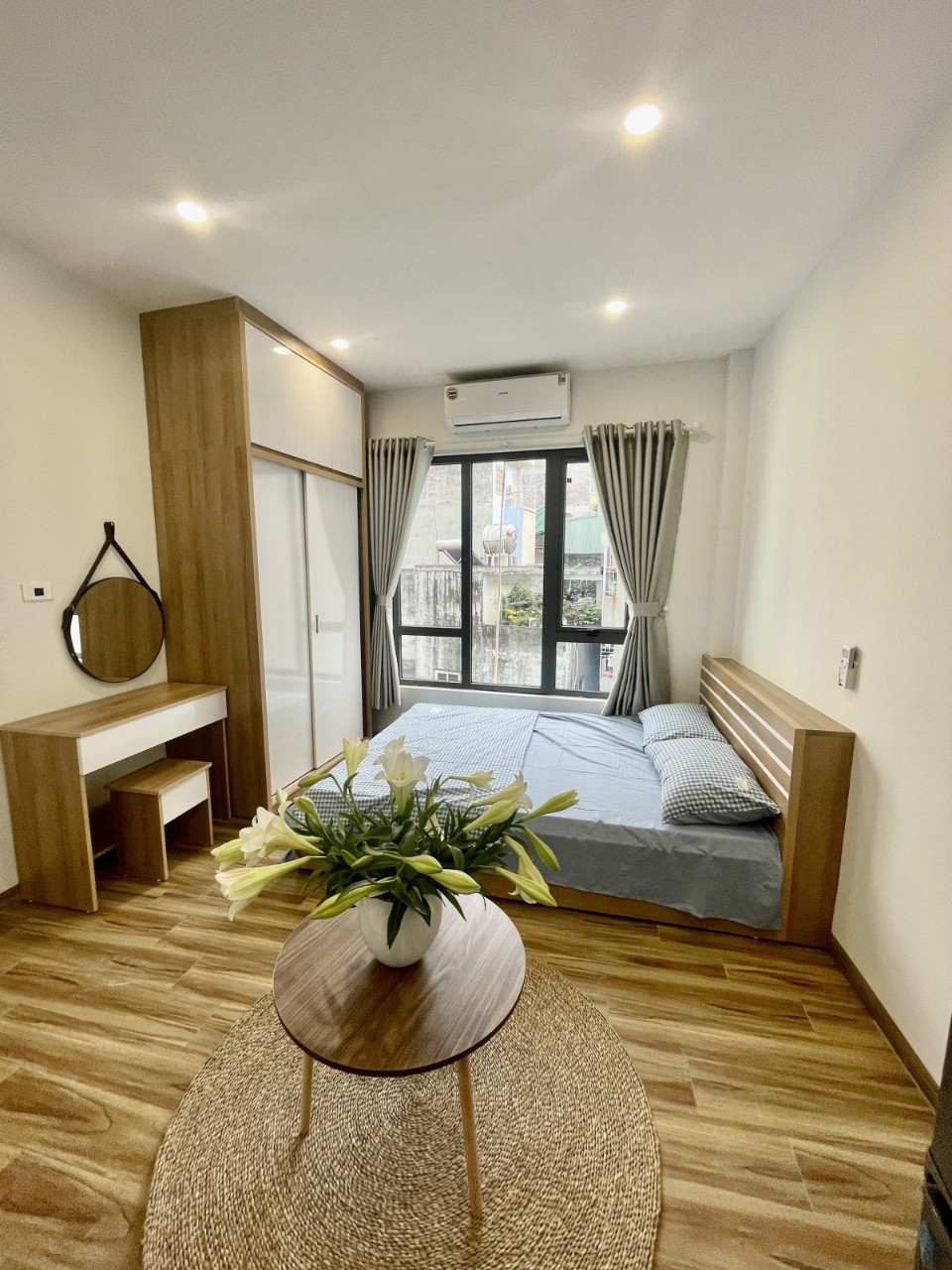 HIẾM BÁN NHÀ TÂY SƠN ĐỐNG ĐA 28MX4 TẦNG Ô TÔ ĐỖ CỔNG ,20M RA MẶT PHỐ VỪA Ở VỪA KINH DOANH CHỈ GẦN 3 TỶ