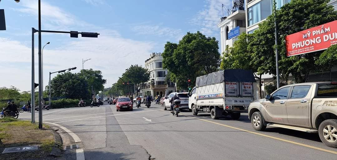 Bán nhà mặt tiền kinh doanh Hoàng Đôn Hòa Văn Phú Hà Đông 90mx5T 5m mặt tiền,16.3 tỷ