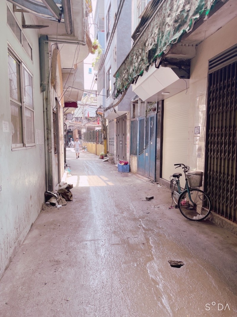 Bán gấp nhà đẹp Phùng Khoang-Nam Từ Liêm 41m2, 5PN, ngõ thông, nhỉnh 4 tỷ