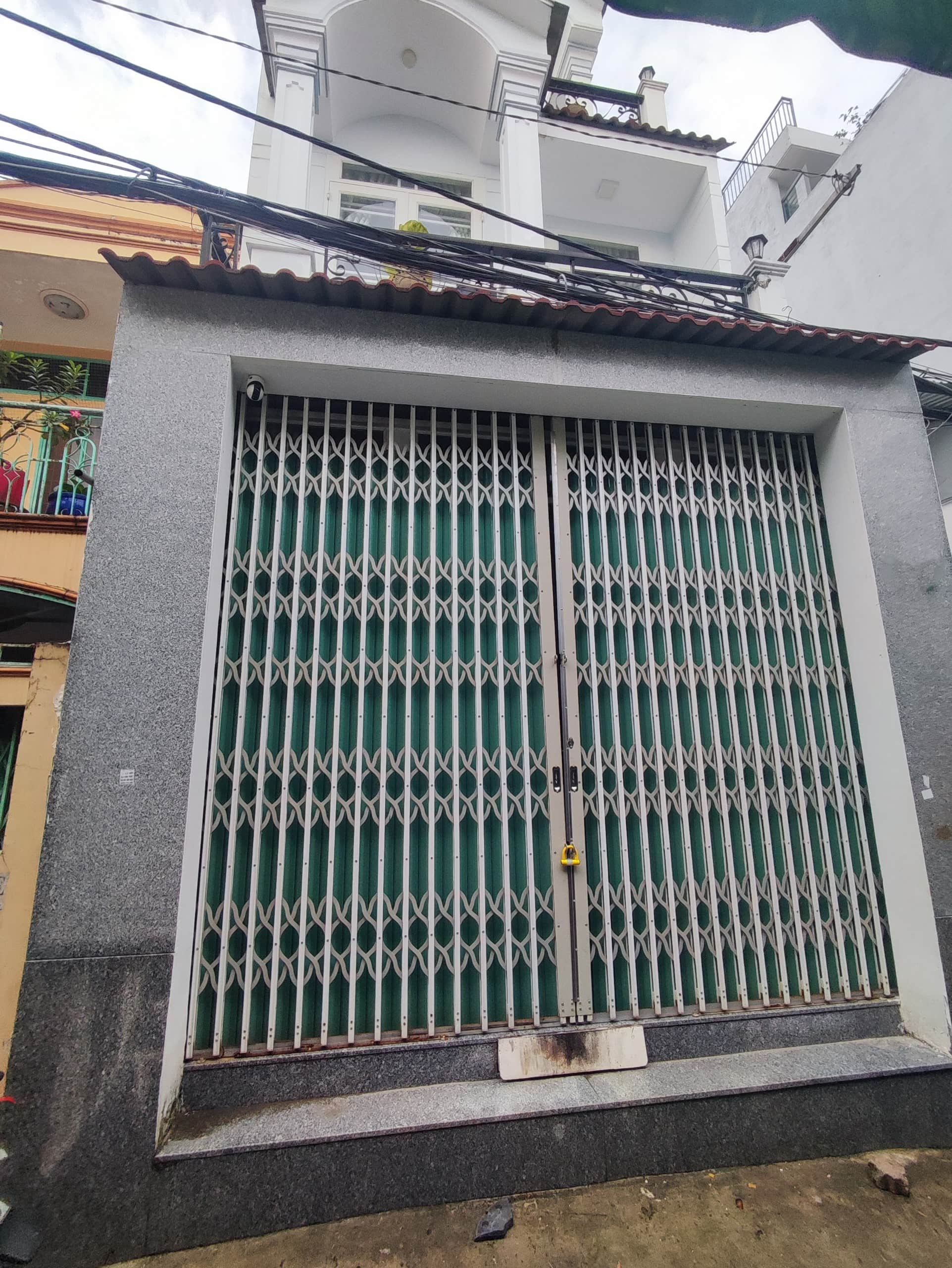 nhà đẹp, căn góc hẻm xe hơi, Bùi Minh Trực phường 5 quận 8