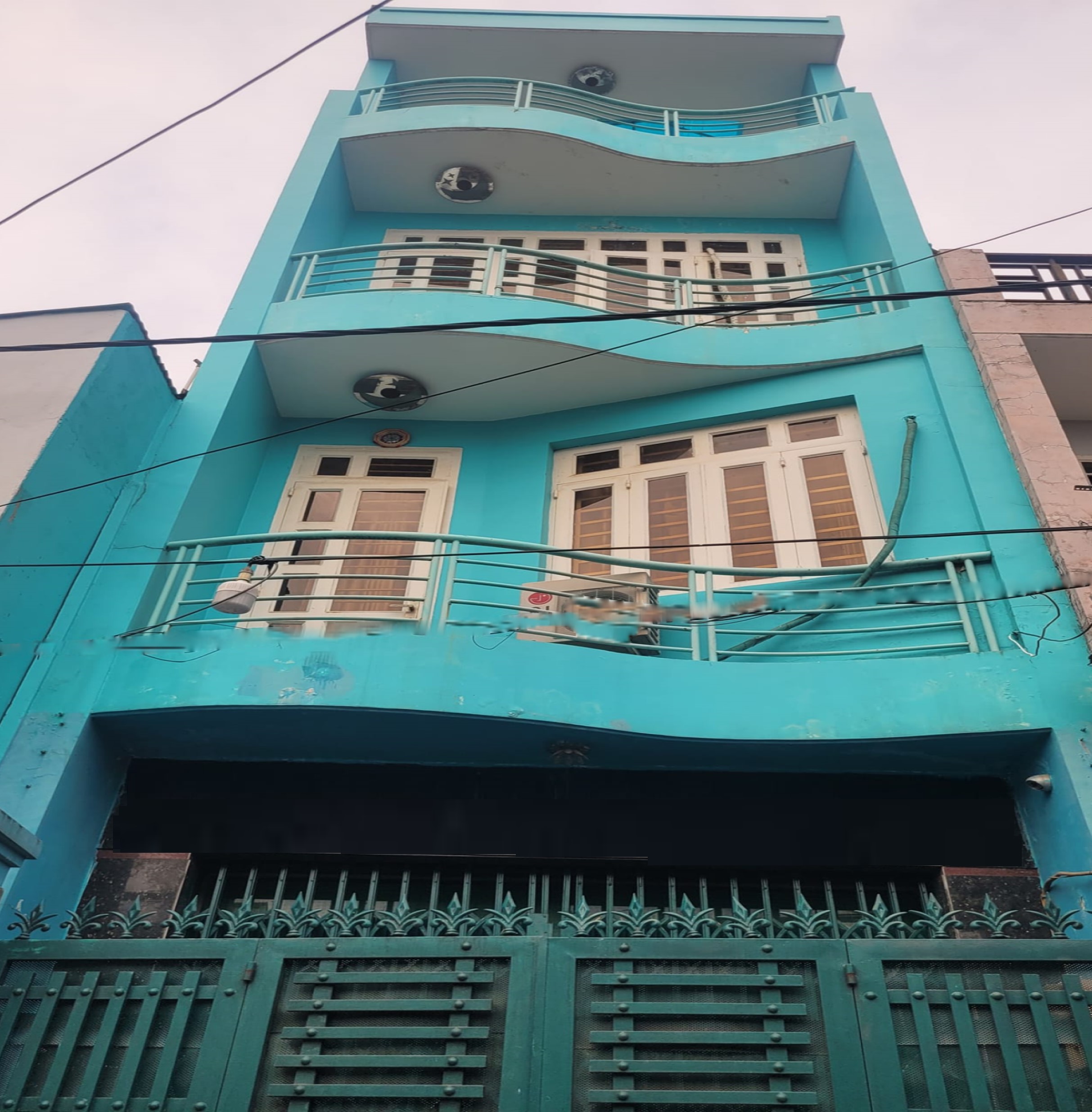 BÁN NHÀ KHU VIP VƯỜN LÀI, TÂN THÀNH, TÂN PHÚ, HẺM XE HƠI, 5 TẦNG 64 M2, CHỈ NHỈNH 6 TỶ.