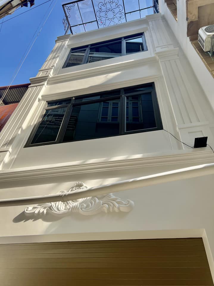 Bán nhà mới phố Vũ Ngọc Phan DT 52m 4 tầng MT 4,6m giá 7,3 tỷ