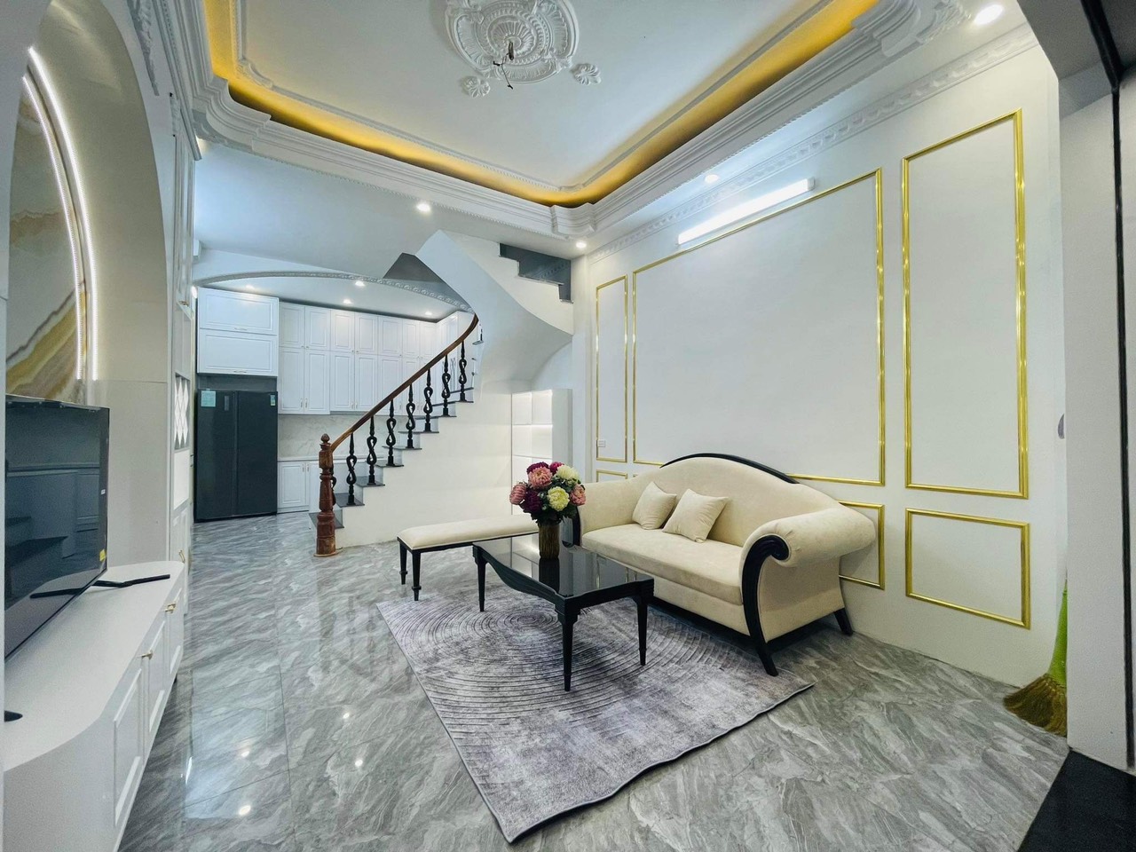 Bán nhà Tây Sơn, Ô TÔ, DT 52m2 *6T, MT 4,4 m, giá 8 tỷ