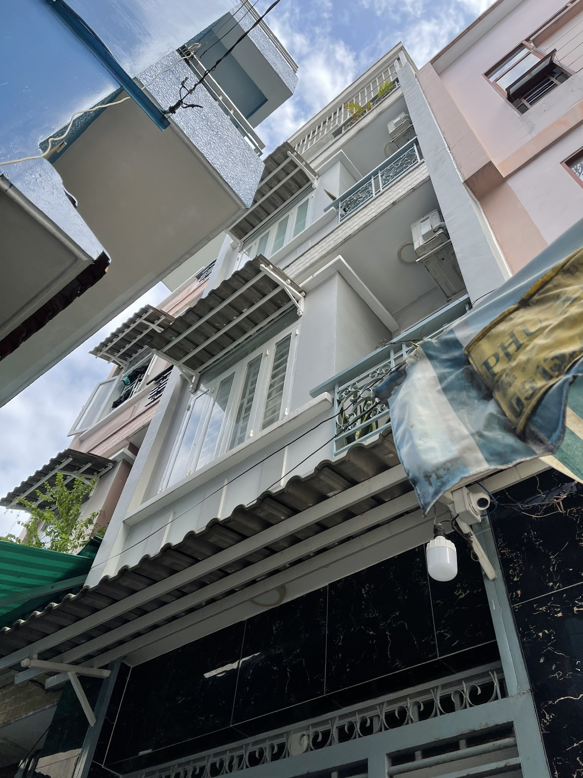 Bán nhà NGUYỄN LÂM PHÚ NHUẬN- 4 Tầng- chỉ nhỉnh 4 tỷ x