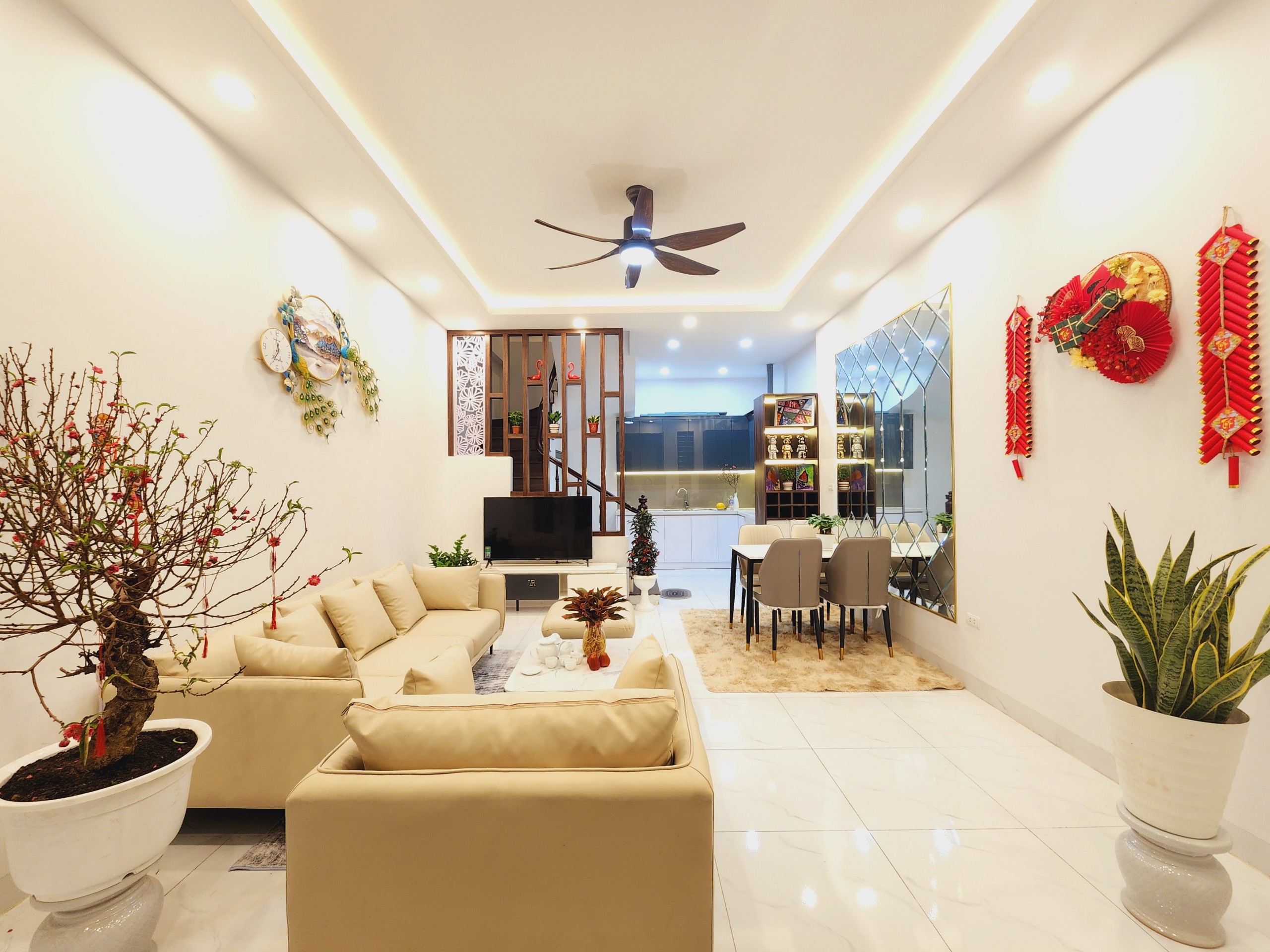 Bán nhà Tôn Đức Thắng, Ô TÔ, DT 57m2 *4T, MT 4 m, giá 8,9 tỷ.