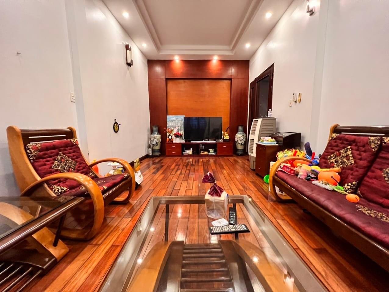 VỊ TRÍ ĐẮC ĐỊA -VỈA HẺ RỘNG -KINH DOANH ĐỈNH - MẶT TIỀN RỘNG BÁN NHÀ PHÂN LÔ - MINH KHAI ,HAIBÀTRƯNG - Ô TÔ TRÁNH, ĐỖ CỬA NGÀY ĐÊM