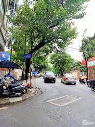 Chính chủ cho thuê nhằ làm văn phòng tại mặt phố Vạn Bảo, Phường Liễu Giai, Ba Đình, Hà Nội