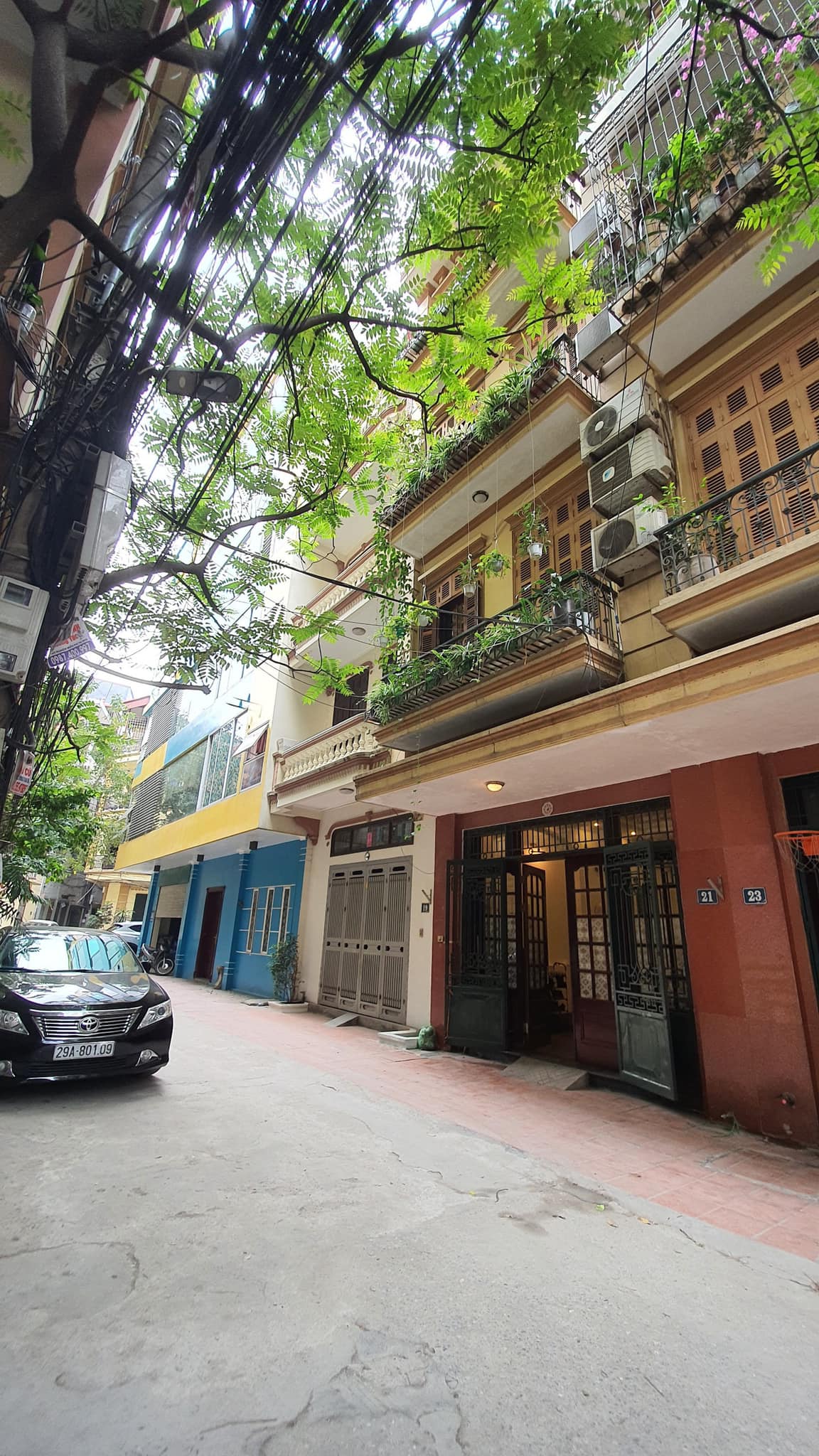 MUỐN BÁN TRƯỚC TẾT NHÀ CẦU GIẤY , DT 40M, 5 TẦNG, GIÁ 4 TỶ.