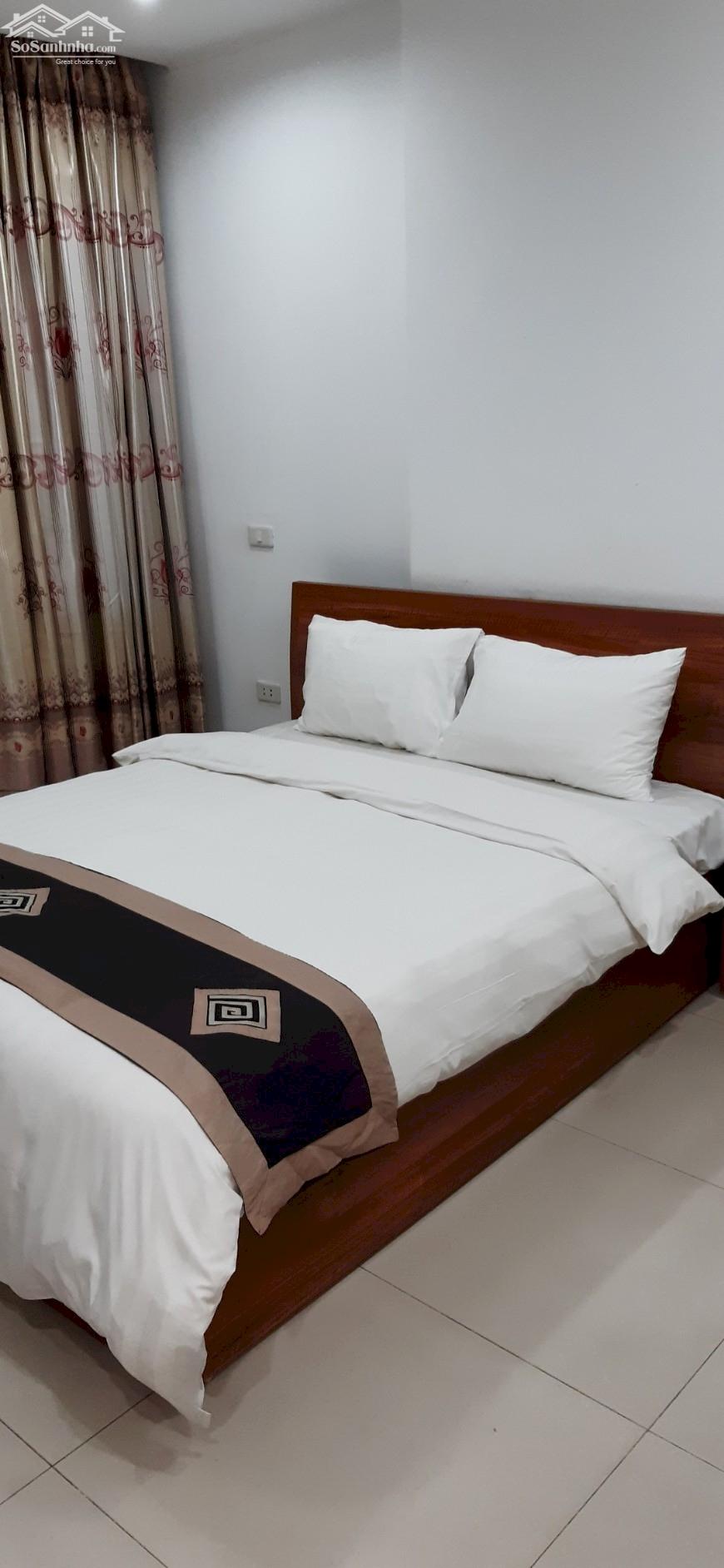 Chính chủ bán khách sạn phố Ấu Triệu kinh doanh tốt