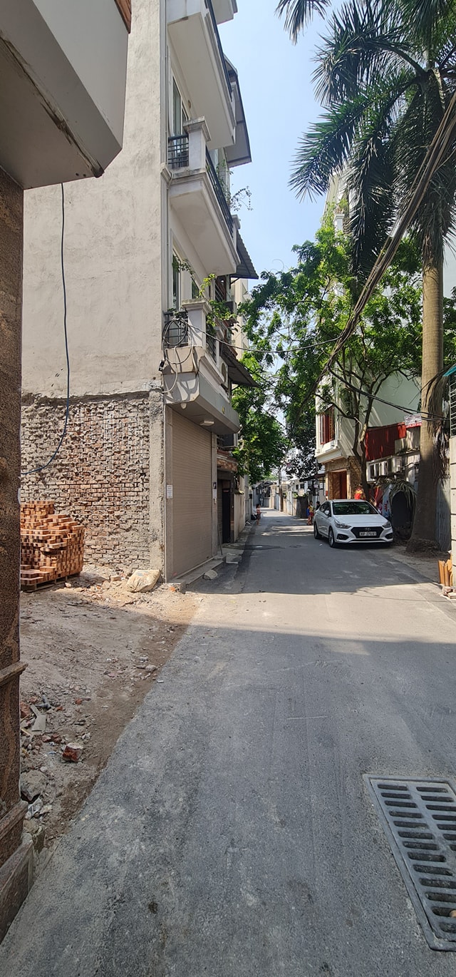 Bán gấp 36m2 đất Phường Thạch Bàn, quận Long Biên, ô tô thông, sát phố. gần 3 tỷ.