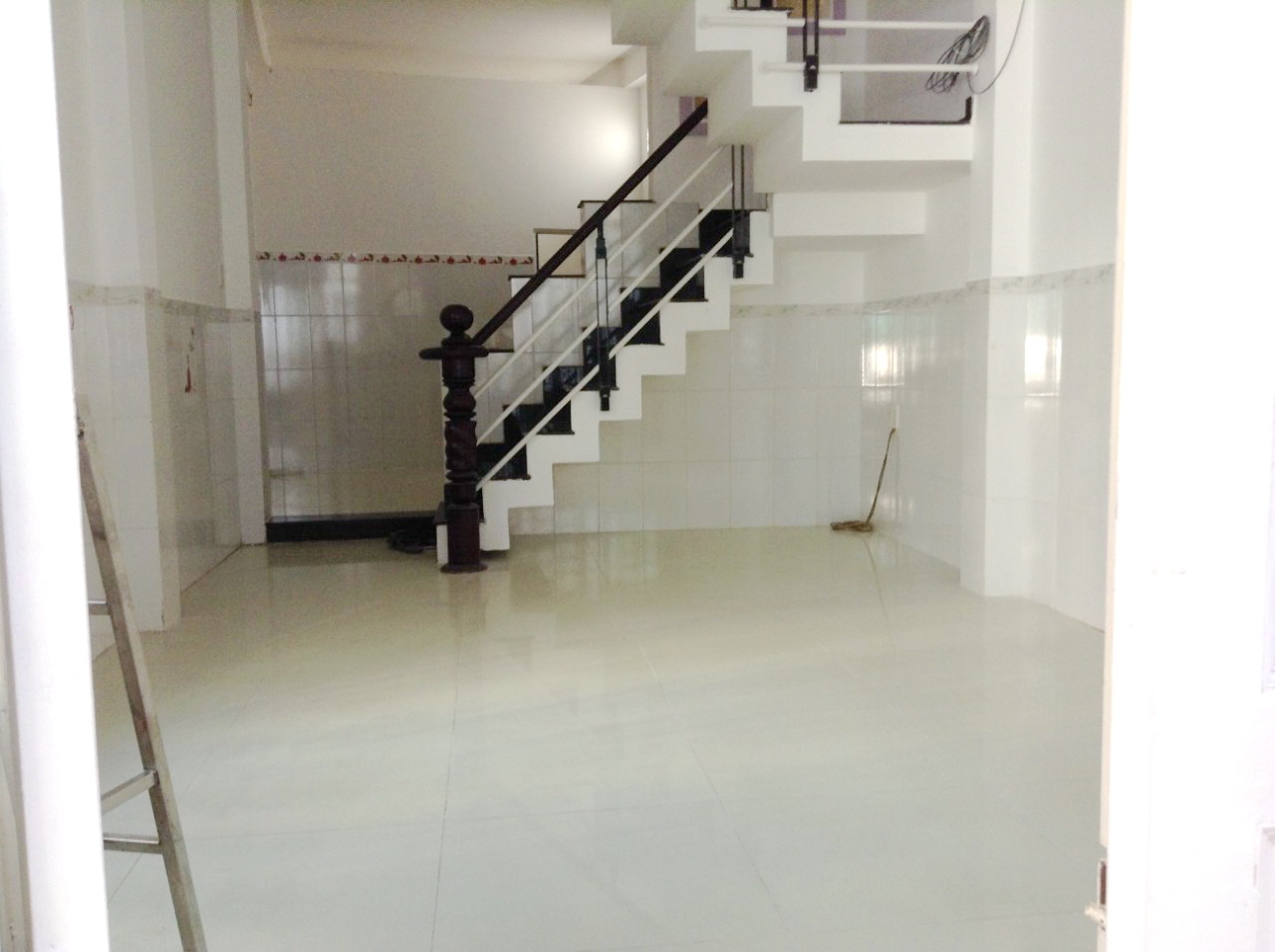 Nhà 3 tầng hẻm thông đường Hưng Phú Ba Đình P10 Q8. Giá 4.3 tỷ thương lượng