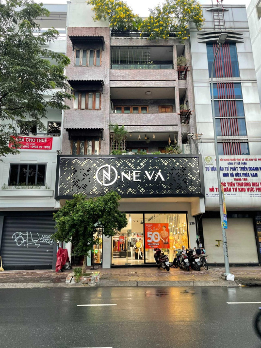 Mặt tiền Nguyễn Đình Chiểu, P5, Q3 (đoạn 2 chiều). DT: 6,2x16m 3 tầng (HĐT 84tr/th) giá 46 tỷ