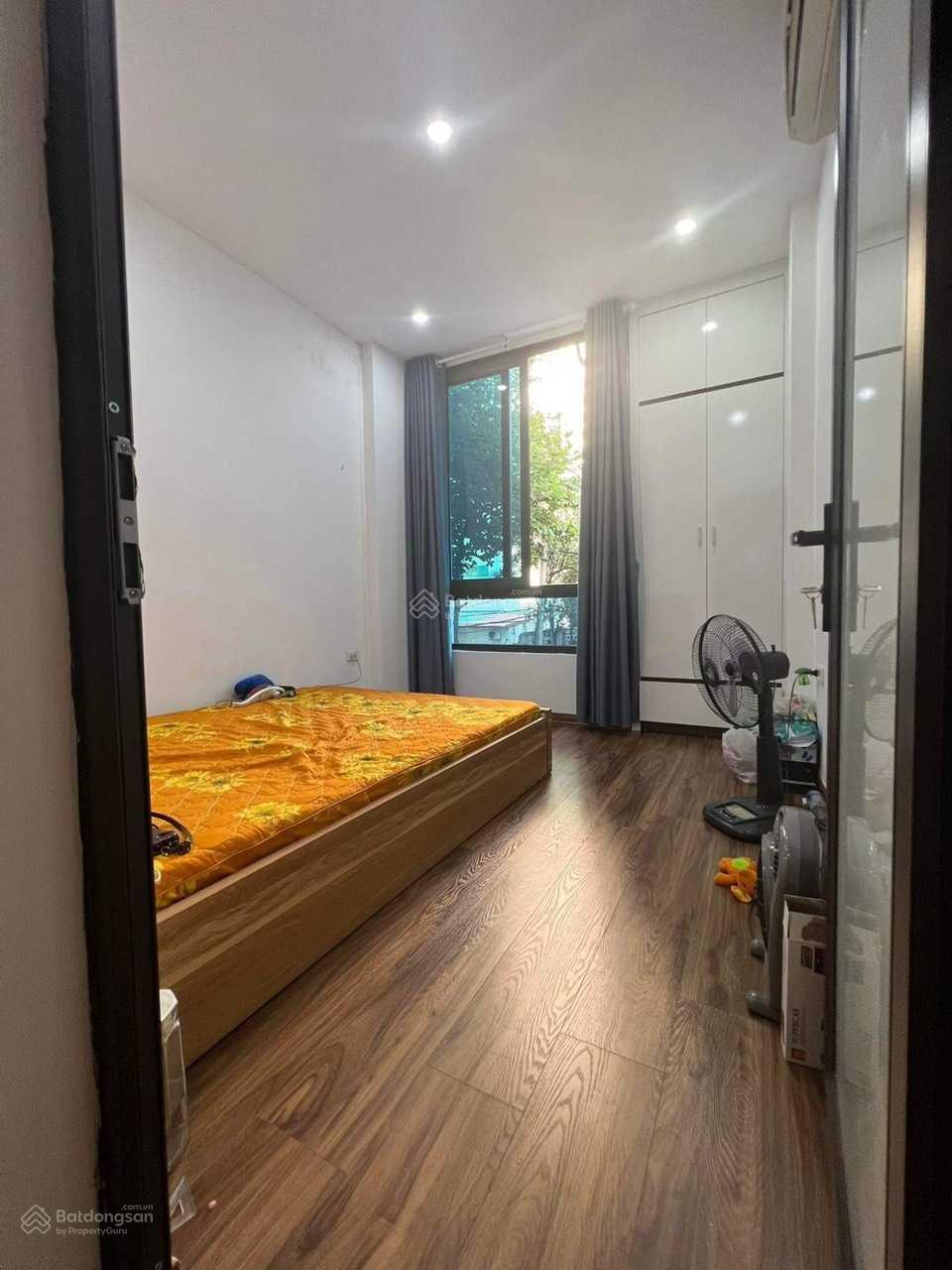 Bán nhà Ngô Thì Nhậm 4 tầng, 40m2, 4pn ô tô đỗ cửa giá 4 tỷ