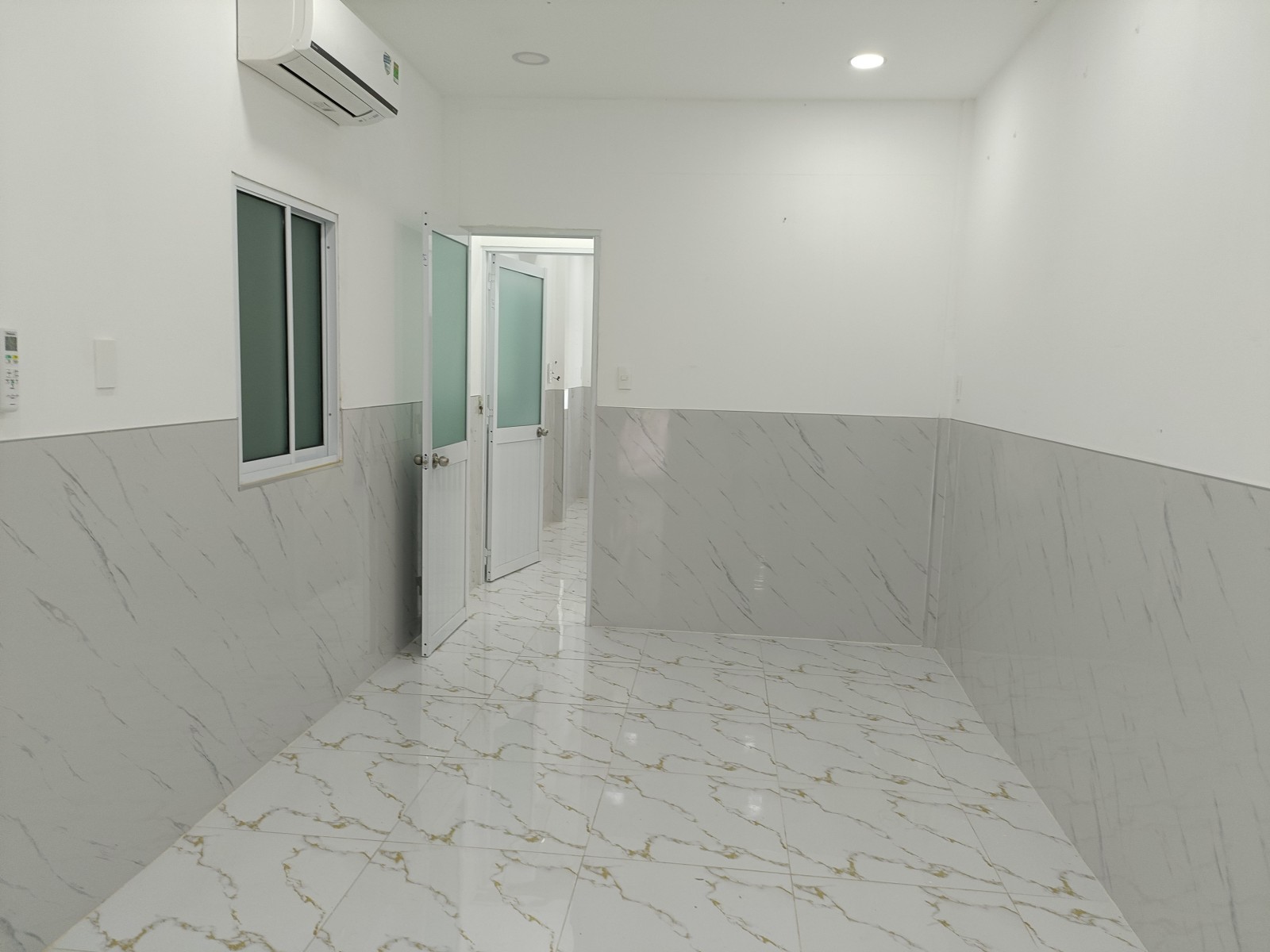 Bán nhà HXH 47m2 6tỷ6 Cách Mạng Tháng 8 phường 10 Quận 3