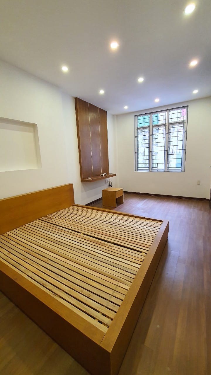 Cực Hiếm, Bán nhà mặt phố Nguyễn Khang, Cầu giấy 38m 4T Ô tô kinh doanh 7,x tỷ