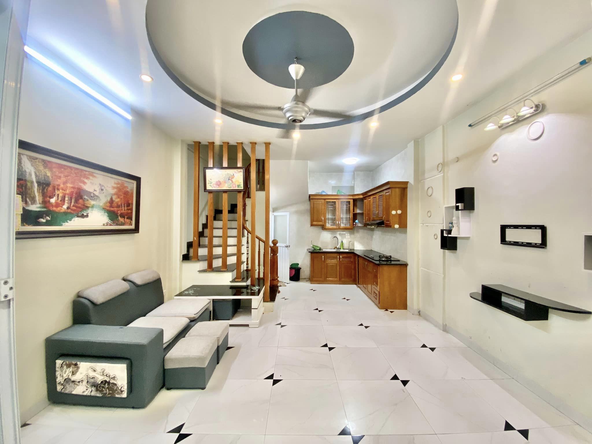 CỰC HIẾM BÁN NHÀ MINH KHAI HAI BÀ TRƯNG 48MX4 NHỈNH 3TỶ 3 THOÁNG