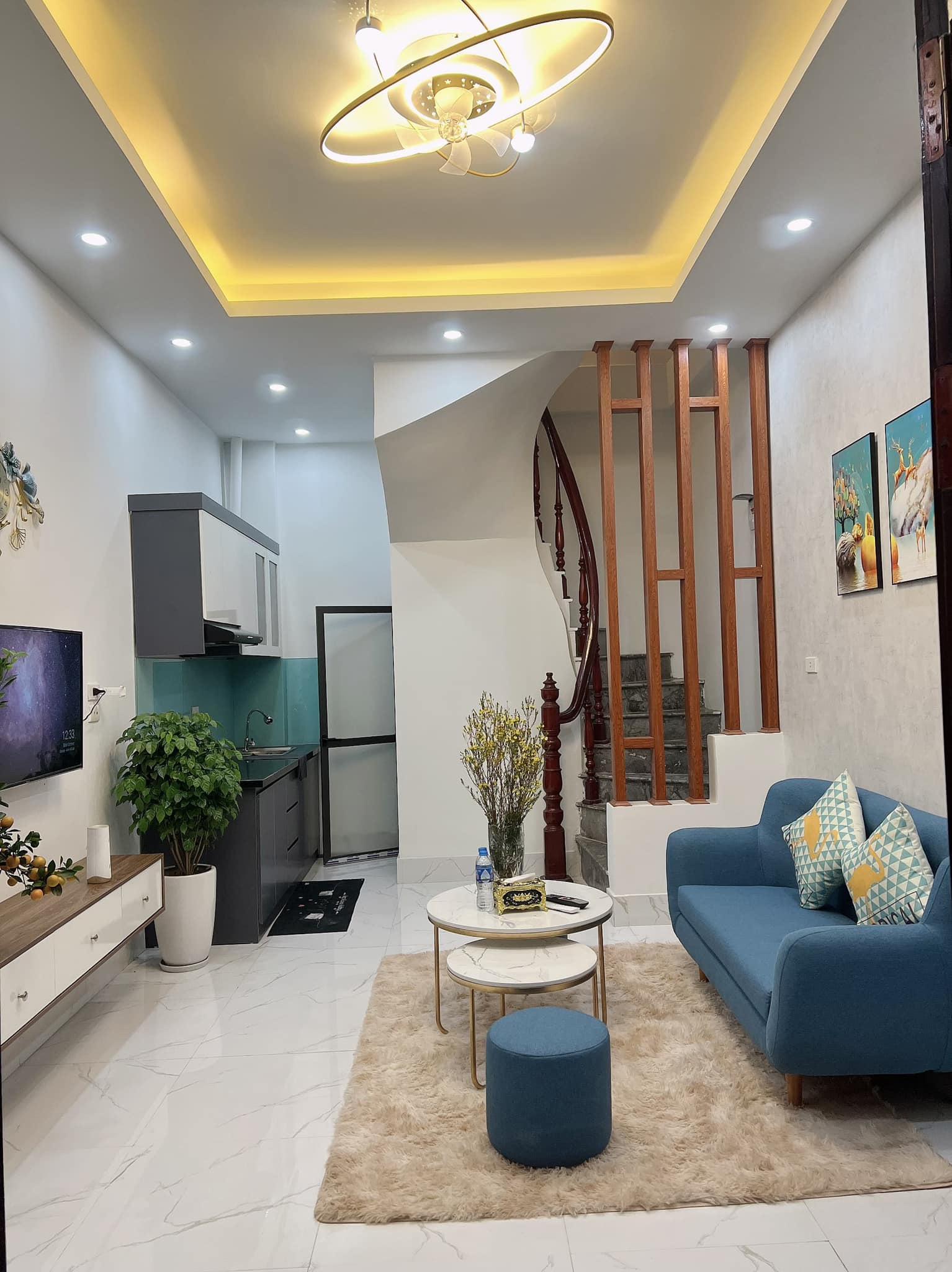 Mặt ngõ rộng – Trước nhà ô tô tránh – Thu nhập gần 200 triệu / năm – Khương Trung