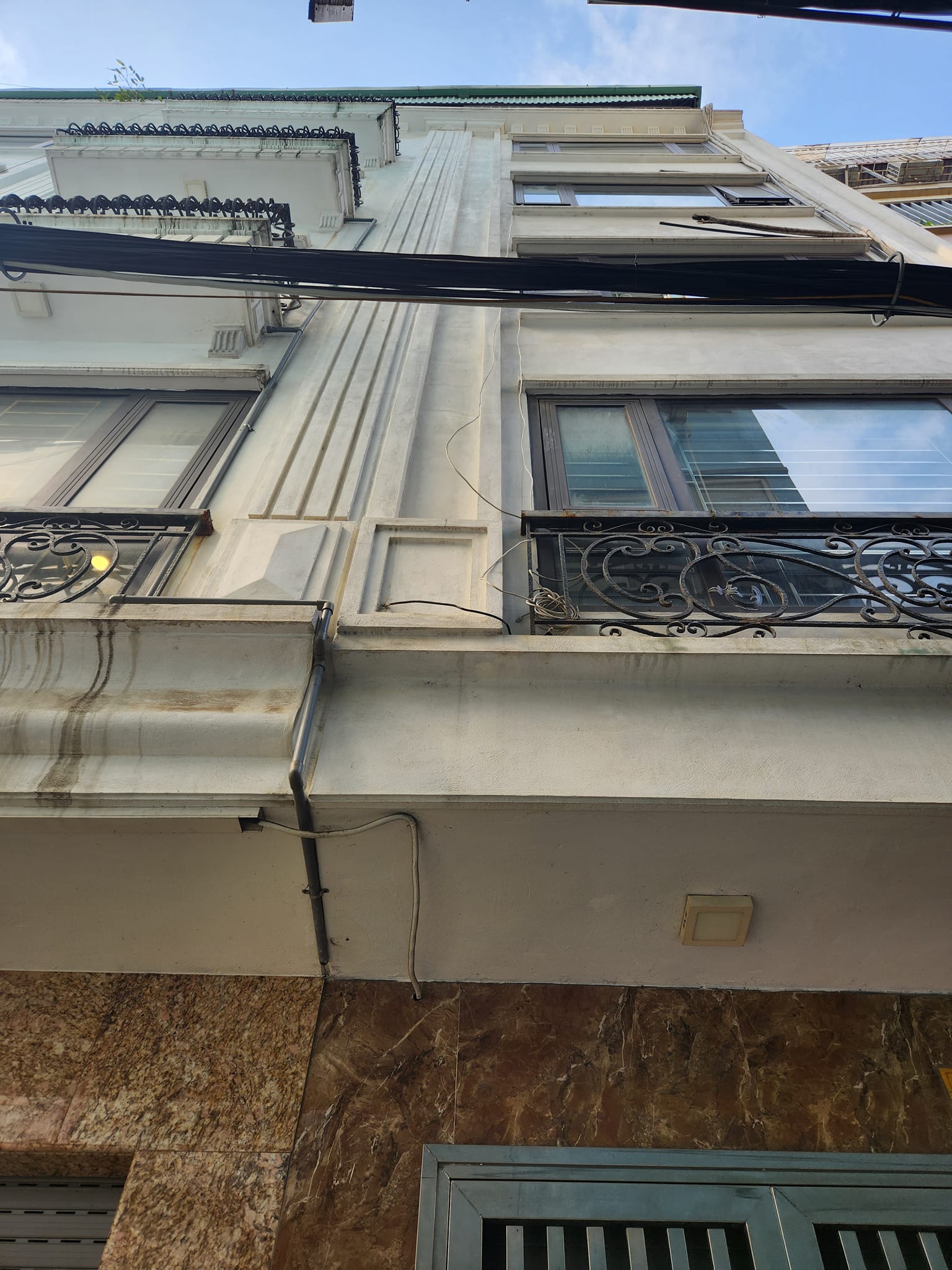 Bán Nhà phố Võ Chí Công, Tây Hồ, Ô tô, Kinh Doanh, 6 tầng, 41m, Nhỉnh 6 tỷ.