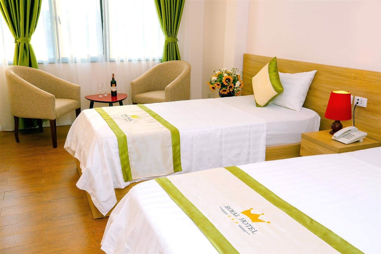 Bán nhà mặt phố Giải Phóng 130m MT8m giá thương lượng