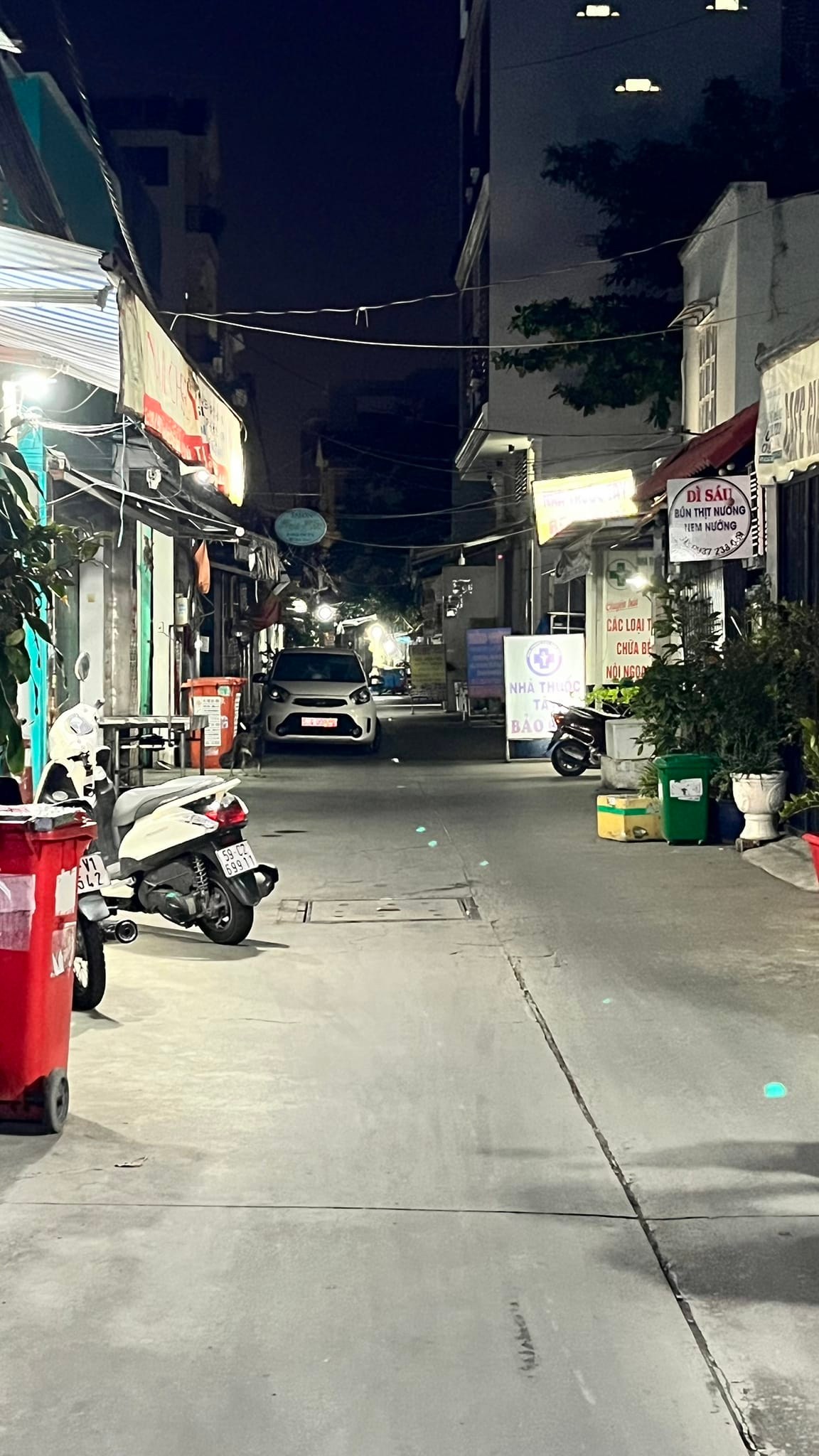 BÁN NHÀ 3 TẦNG MỚI XÂY TẶNG NỘI THẤT VÀO Ở NGAY