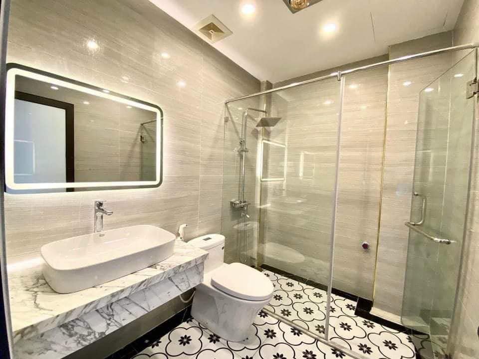 Bán nhà ngõ 8 Lý Nam Đế 6 tầng , 58m2, phố đẹp dân trí cao