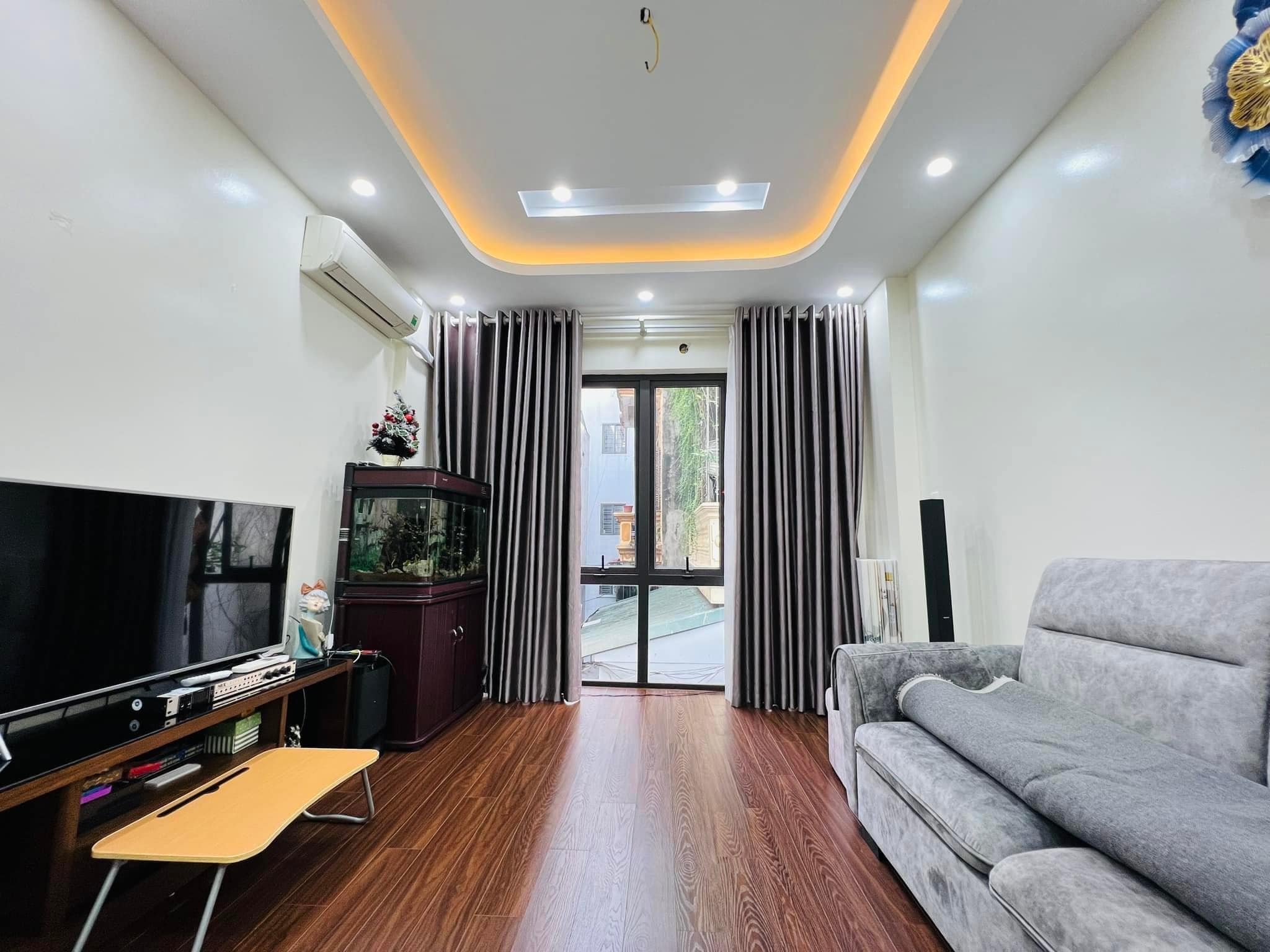 BÁN NHÀ QUẬN HOÀNG MAI, GẦN HỒ ĐỀN LỪ, NHÀ MỚI, 35M, 5 TẦNG, GIÁ 3.5 TỶ