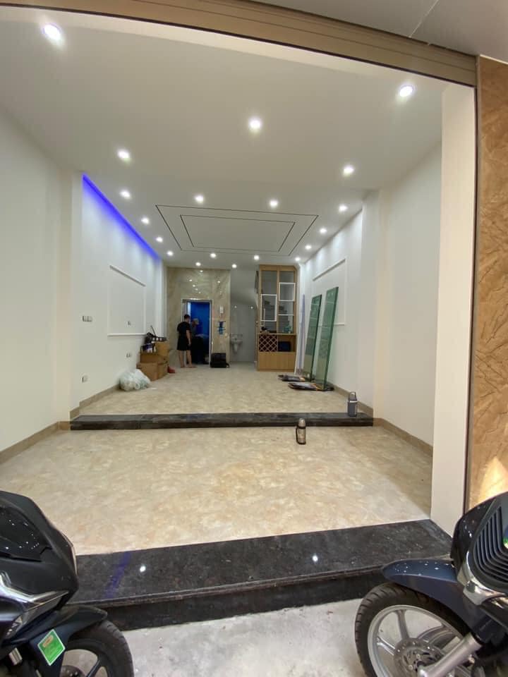 Nhà đẹp đón tết, phân lô Hoàng Sâm, ô tô, thang máy, Dt 38m, 6 tầng, chỉ nhỉnh 8 tỷ.