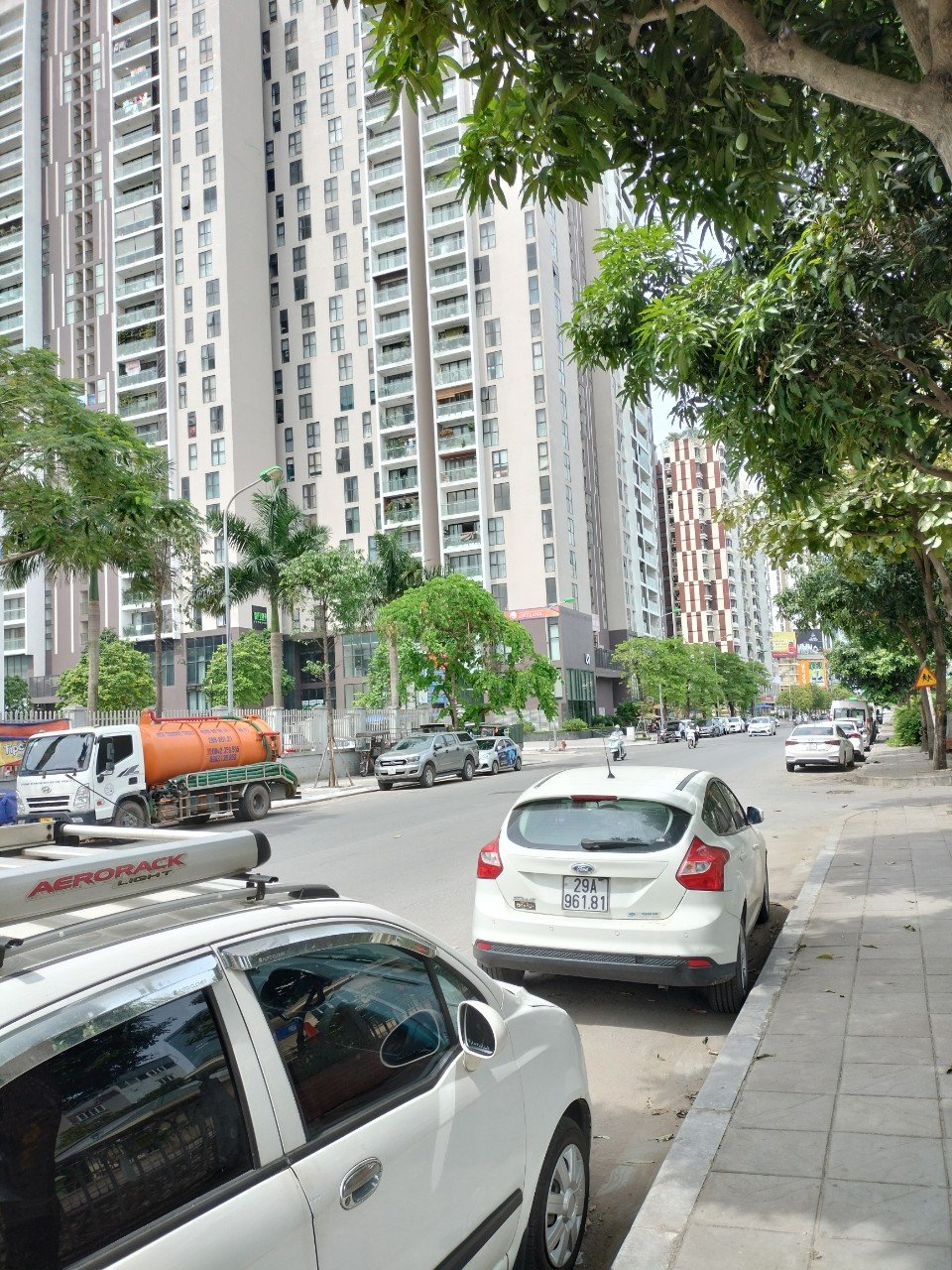 TRUNG TÂM - MẶT PHỐ - LÔ GÓC - KINH DOANH ĐỈNH - VỈA HÈ RỘNG - TIỆN ÍCH NGẬP TRÀN - HÀNG XÓM KHÁCH SẠN MARRIOTT, KHU VỰC HIẾM NHÀ BÁN, 1 NHÀ DUY NHẤT.