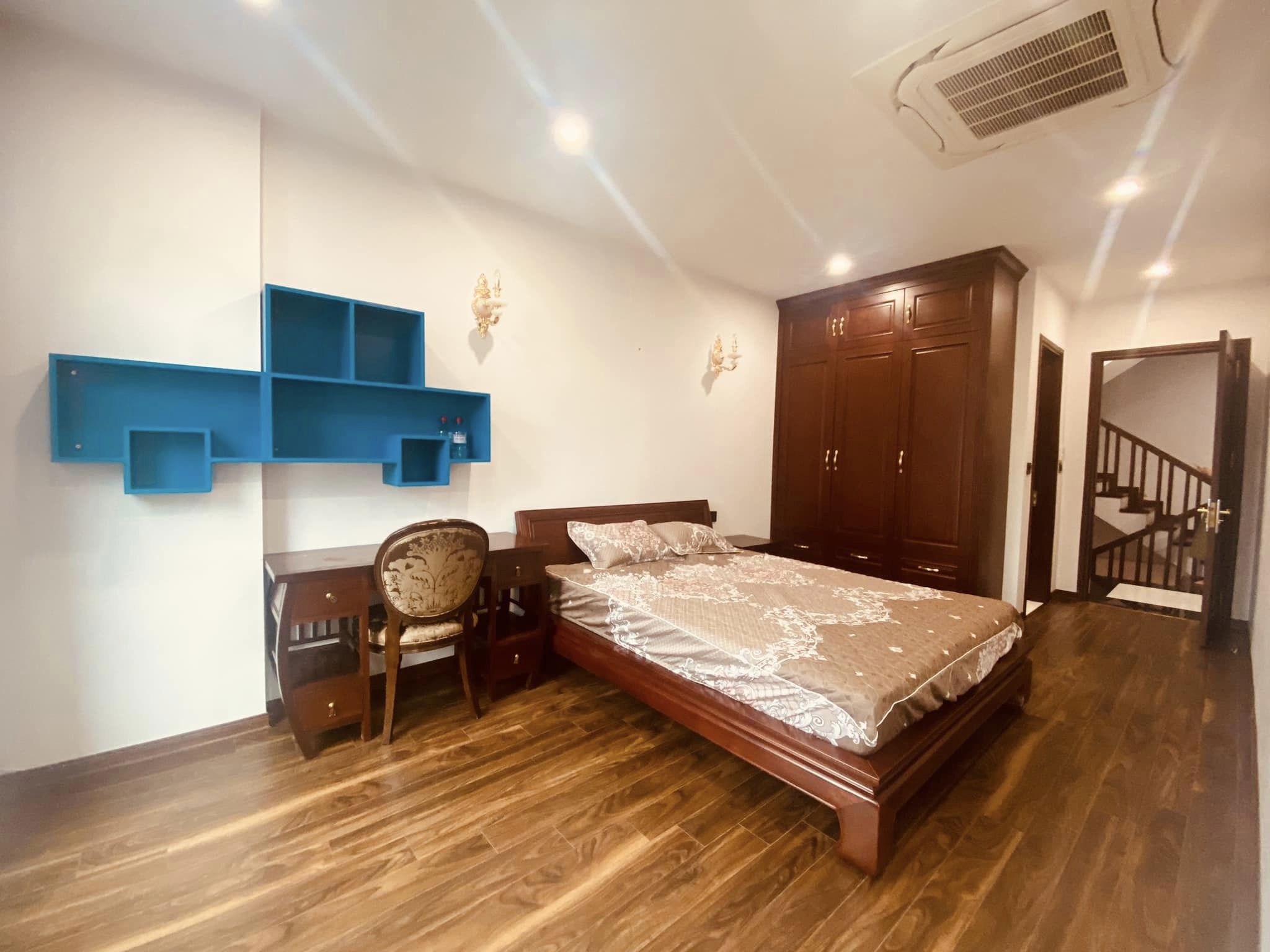 Bán nhà mặt phố Quan Nhân Nhân Chính 50mx6T thang máy thông sàn KD VP Bán Gấp 7.5 ty.