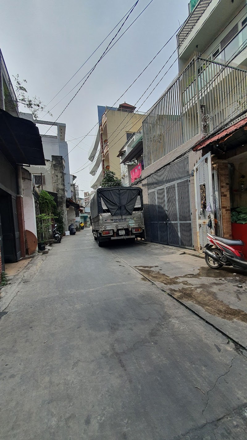 KHUÔNG VIỆT- TÂN PHÚ- HẺM XE TẢI- 4 TẦNG, 10P- SỔ NỞ HẬU- 120M2- CHỈ 11 TỶ