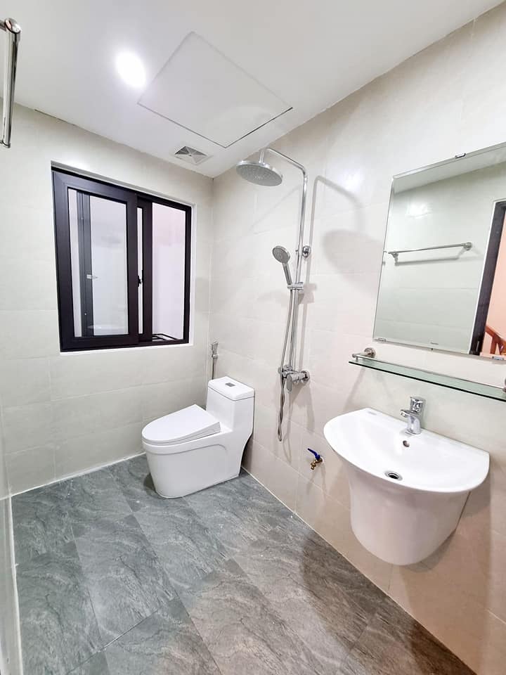 Cần cho thuê nhà tại Bát Khối, Thạch Bàn, Long Biên, ngõ ô tô chạy qua nhà.