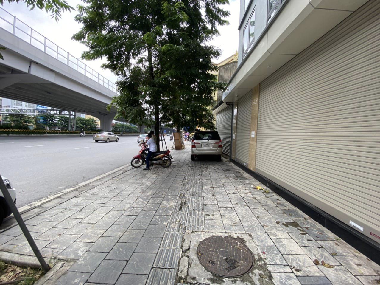 Mặt tiền 11m, Phạm Văn Đồng, ô tô vào nhà, chủ thiện chí bán, nhỉnh 11 tỷ