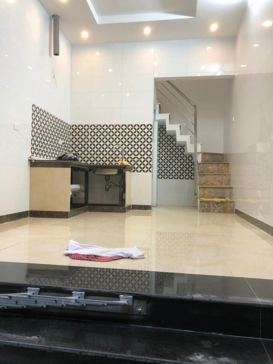 bán nhà phố Tôn Thất Tùng 25m2 - đối diện đại học Y Hà Nội