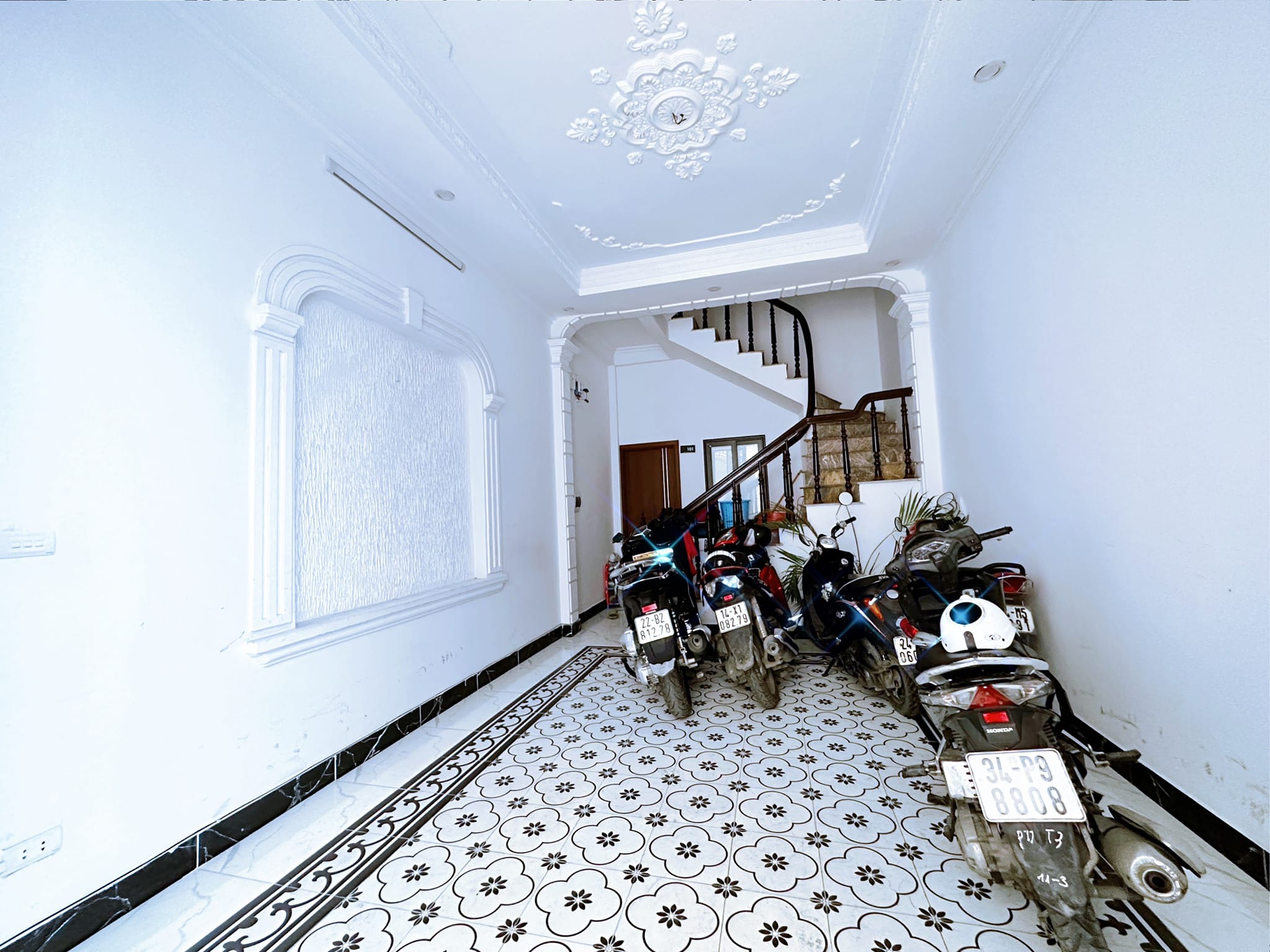 BÁN NHÀ NGÕ 31 ĐƯỜNG HOÀNG CẦU ĐỐNG ĐA GIÁ 5,7TỶ