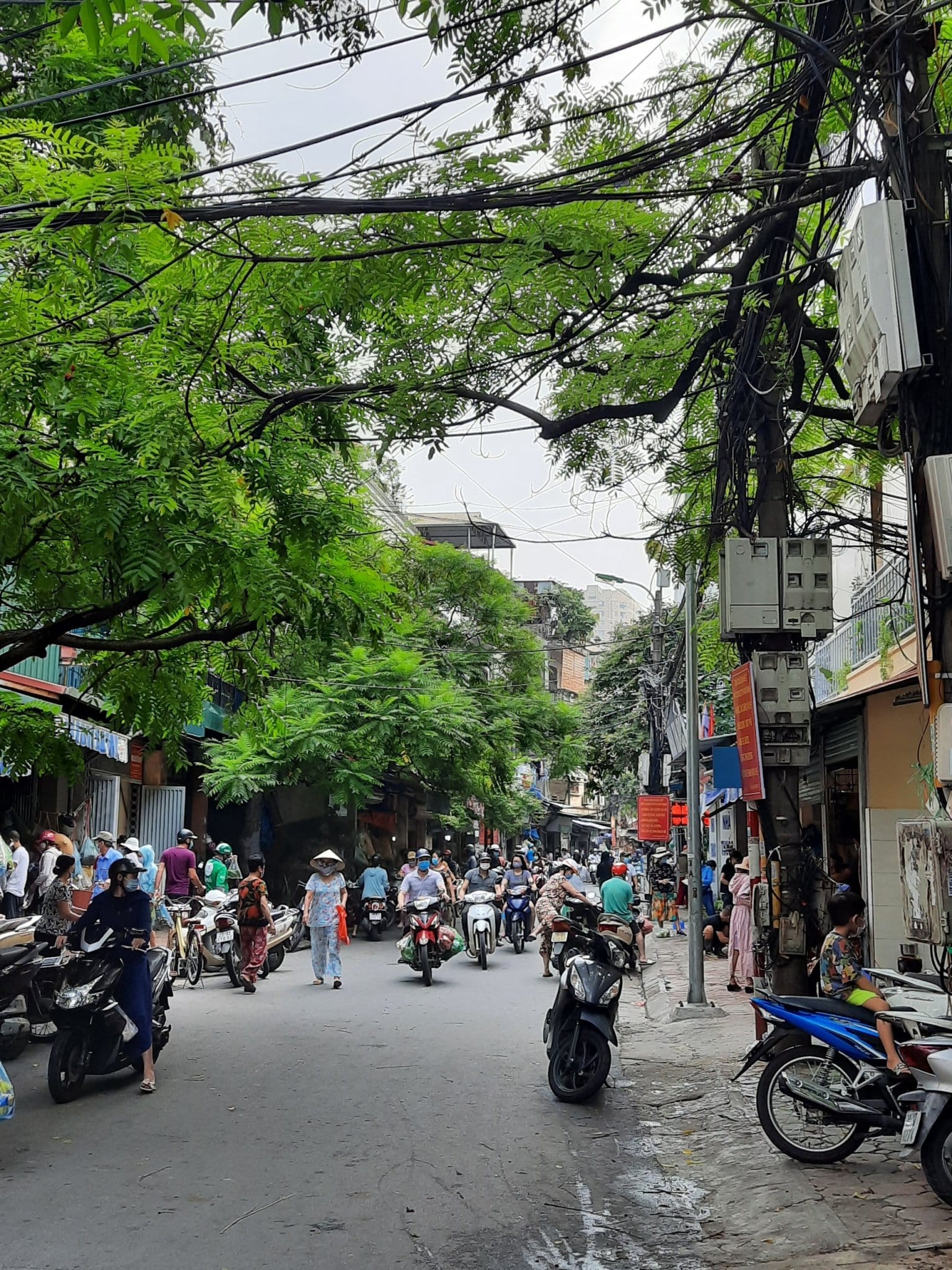 SIÊU HIẾM, CỰC KÌ HIẾM, NHÀ 2 MẶT PHỐ VIP MẶT PHỐ Ô CHỢ DỪA VỈA HÈ TO, MẶT PHỐ ĐÔNG CÁC KINH DOANH BẤT CHẤP