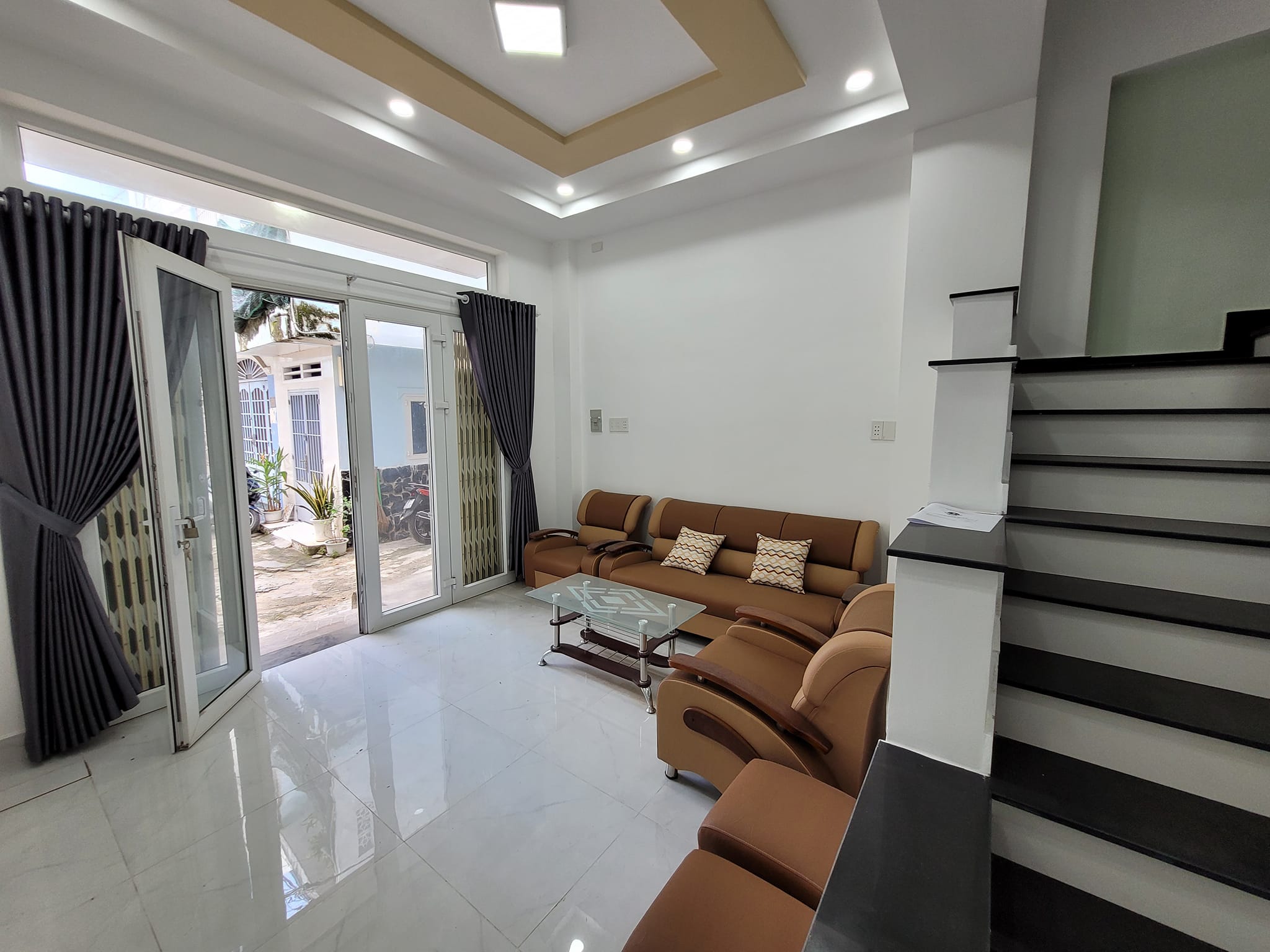 Bán nhà Nguyễn Thượng Hiền Quận Bình Thạnh. Ngang 4m. Giá chỉ 5.85 tỷ